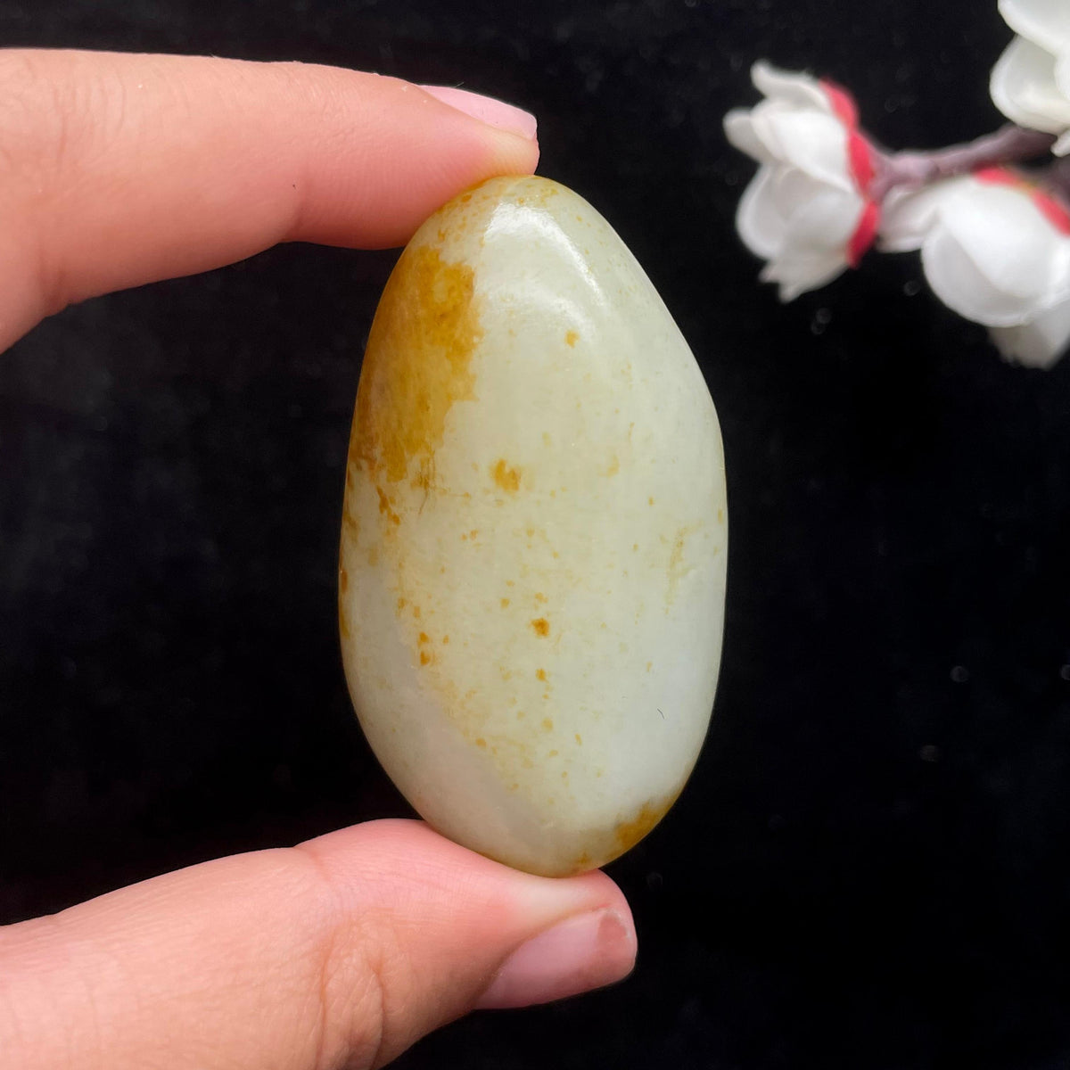 和田玉黄皮籽料挂件（44.4g）