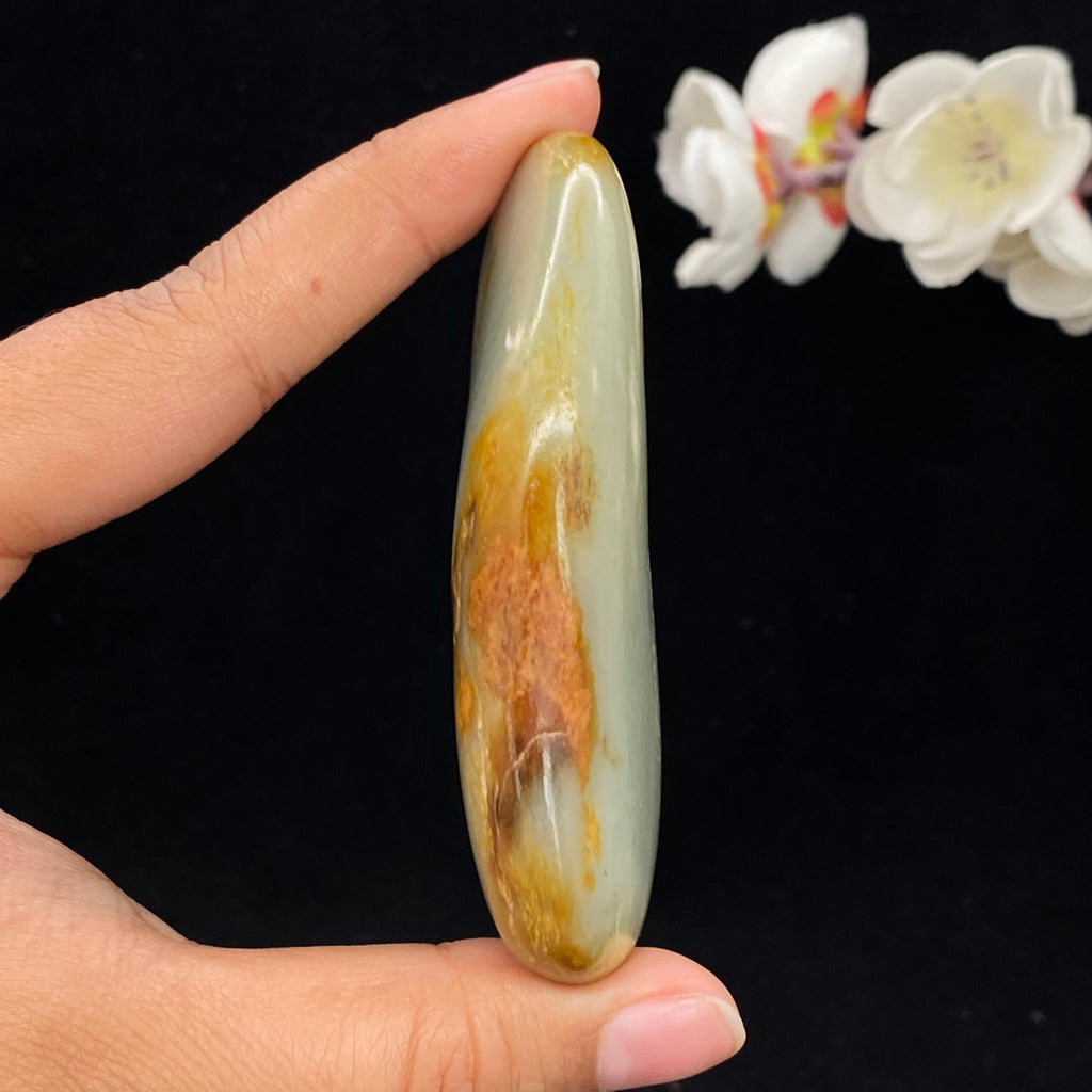 和田玉聚黄皮籽料手把件（124.2g）