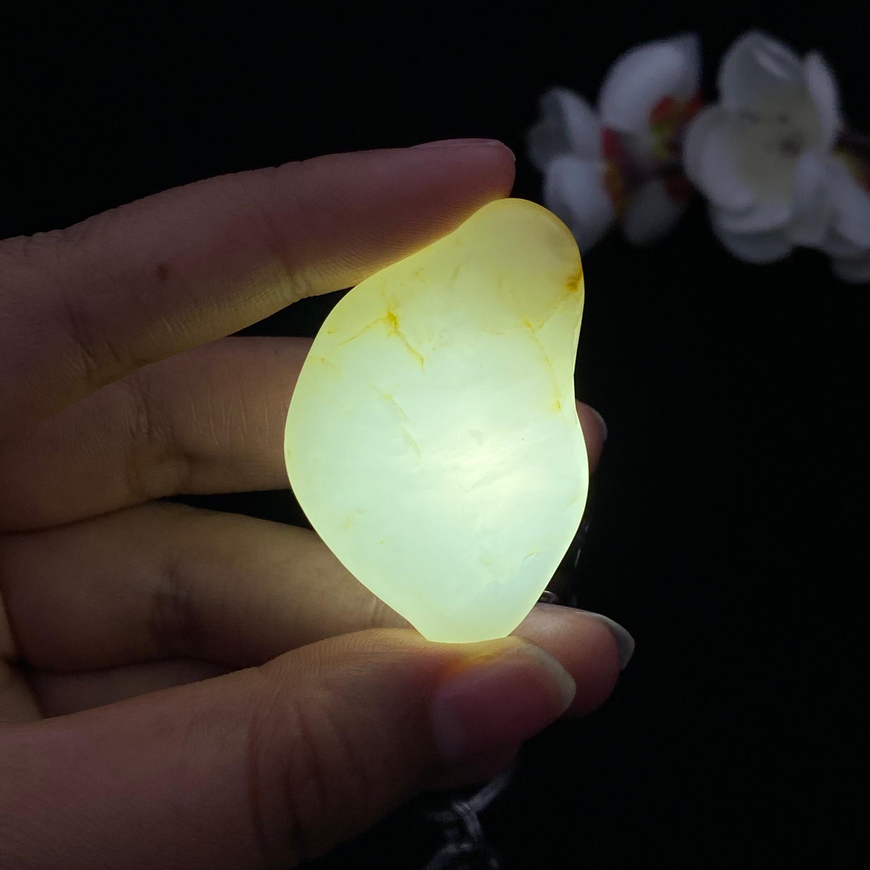 和田玉洒金皮籽料挂件（24.1g）
