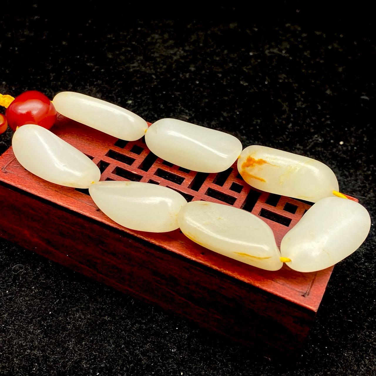 和田玉洒金皮【精品手串】（56.7g）