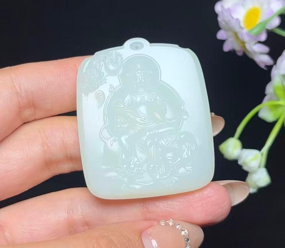 和田玉羊脂玉普贤菩萨（37.3g）