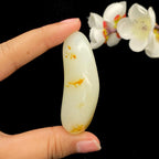 和田玉洒红皮籽料大挂件（58.5g）