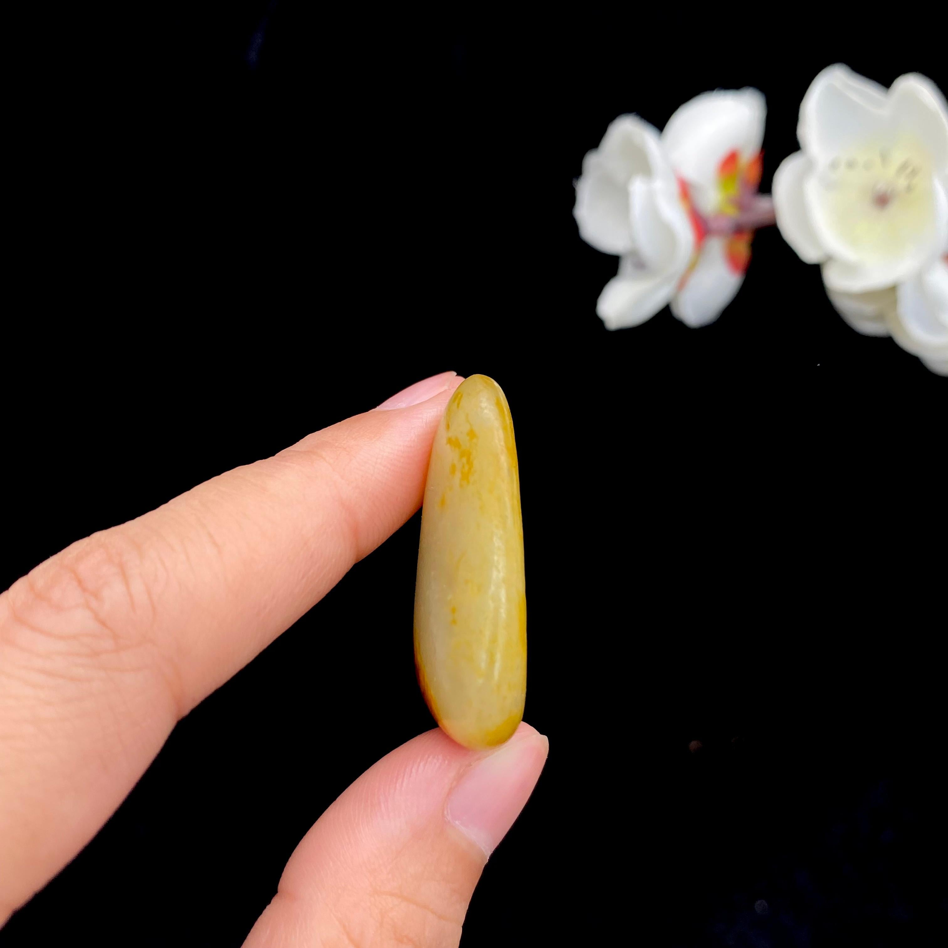 和田玉聚红皮籽料吊坠籽（13.5g）