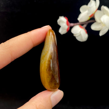 和田玉聚红皮籽料原石（31.1g）