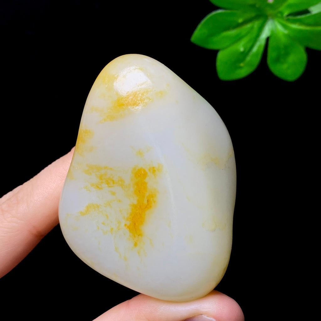 和田玉洒金皮白肉籽料挂件（144.0g）