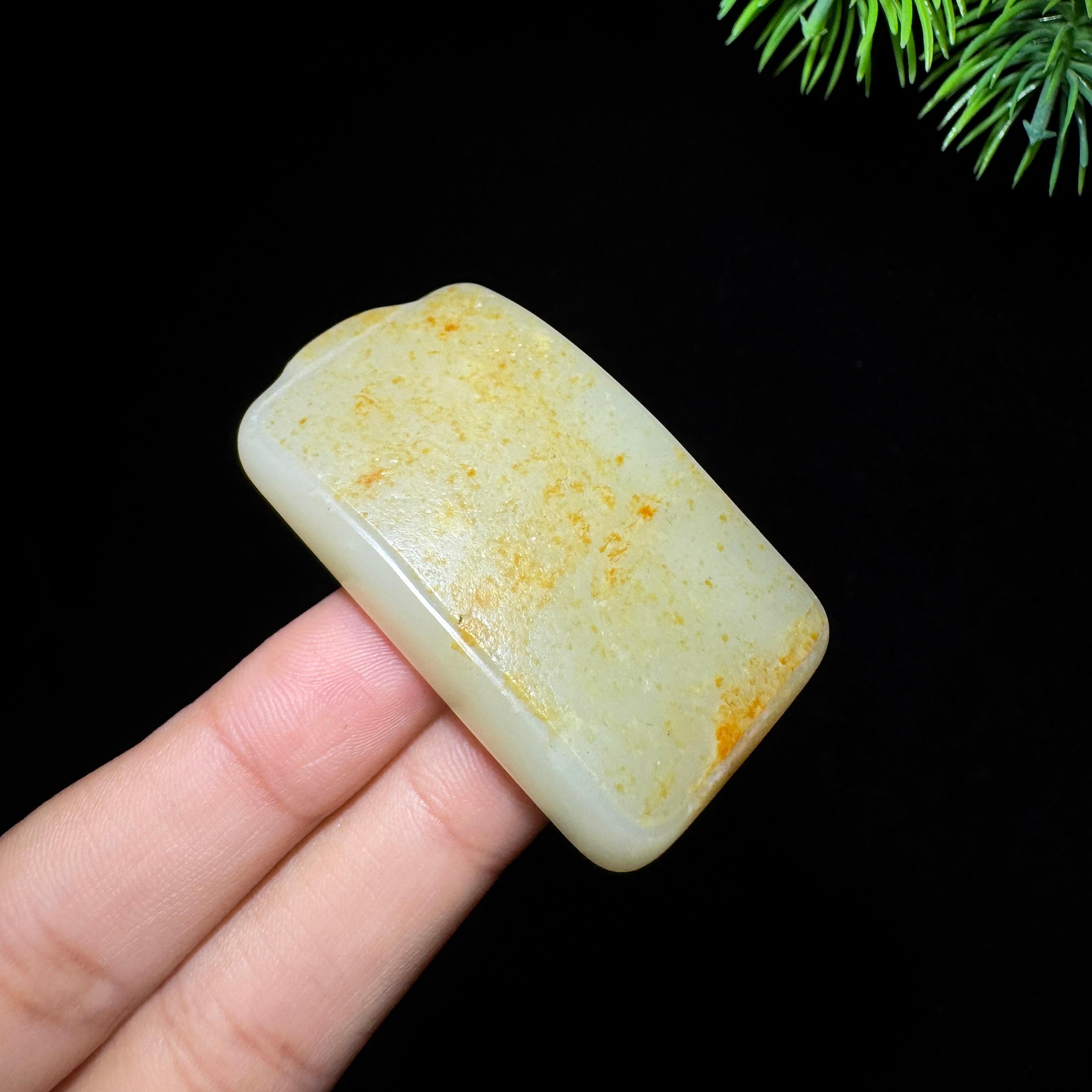 和田玉籽料满皮无事牌（44.0g）