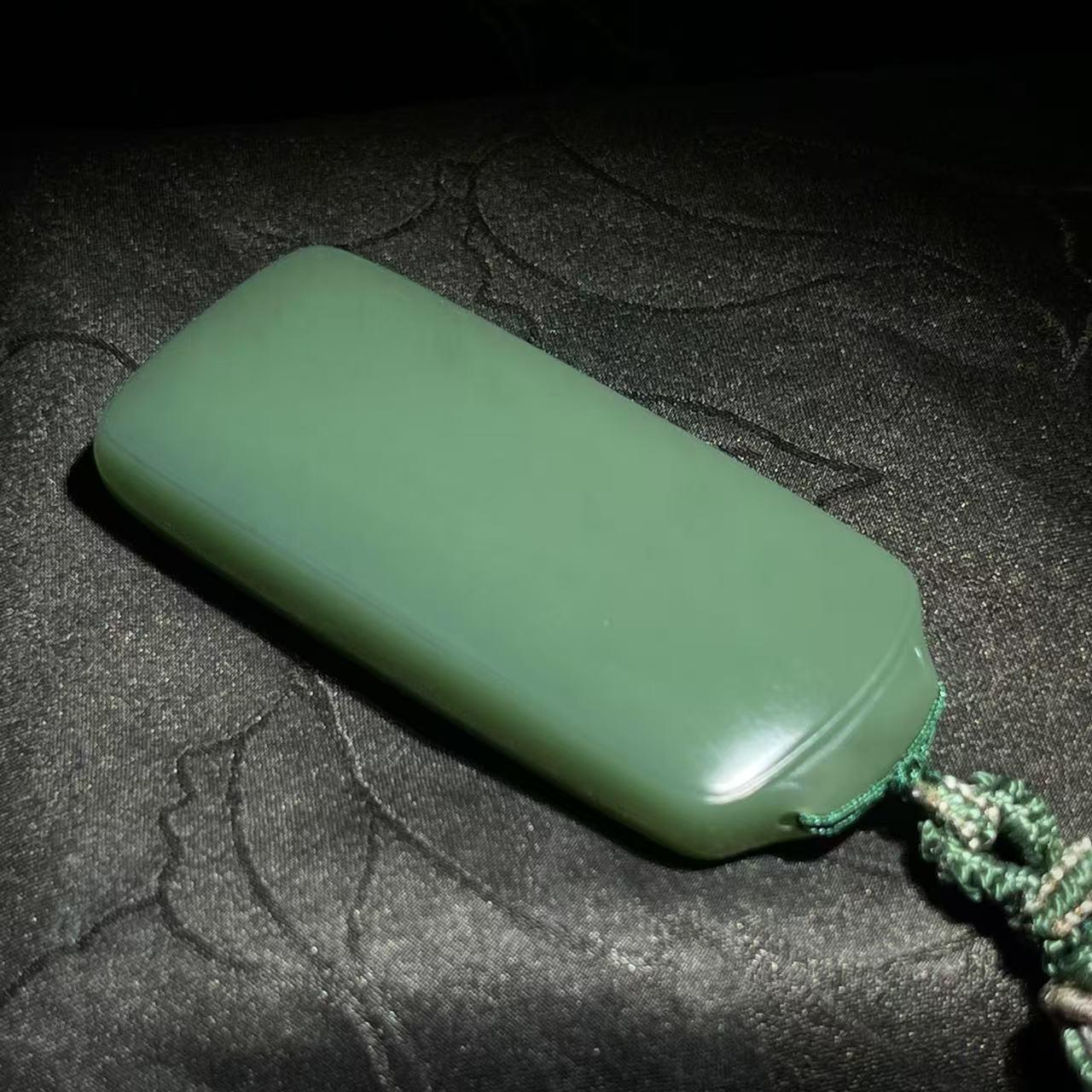 和田玉碧玉鸭蛋青无事牌（40.5g）