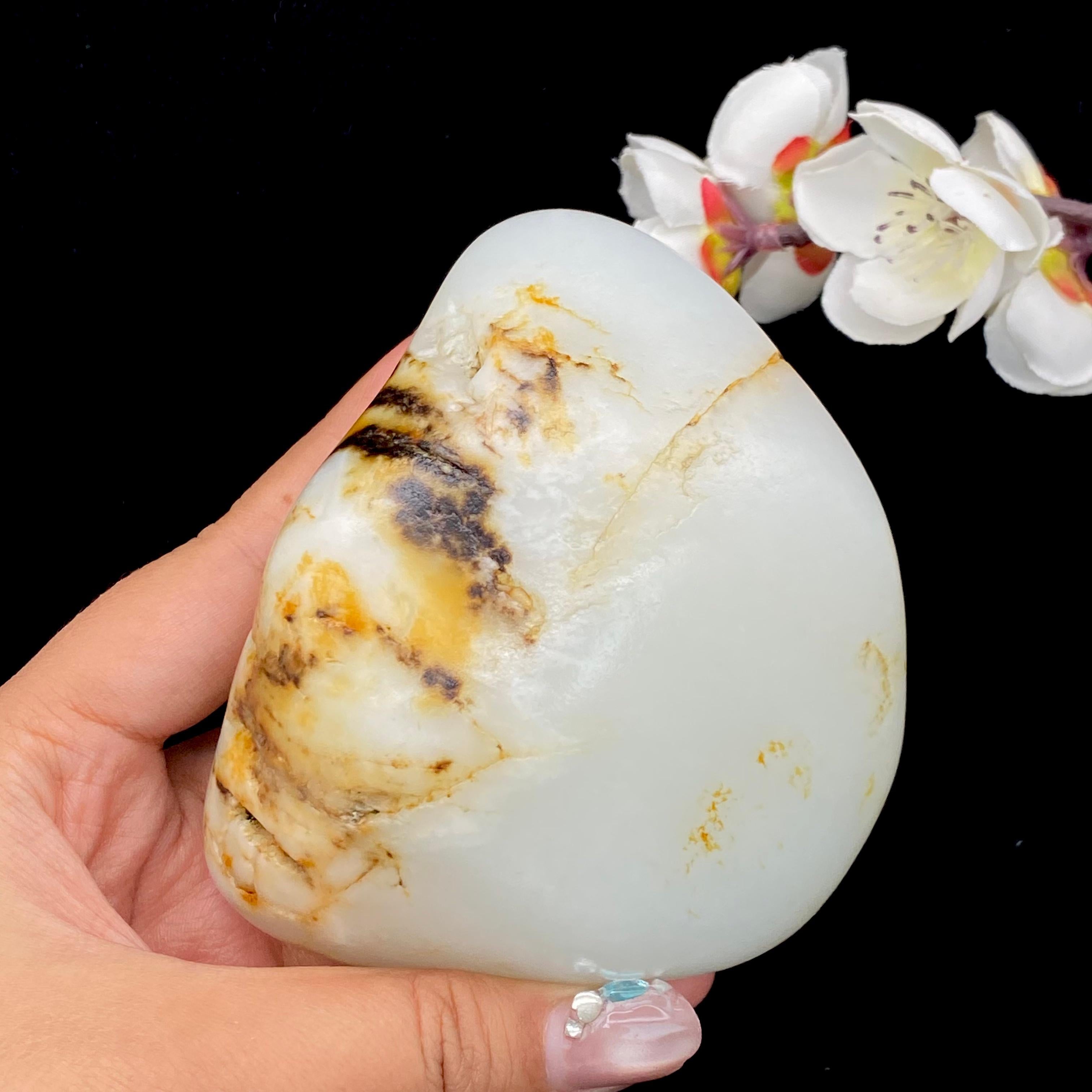 和田玉洒金皮籽料原石（623.8g）