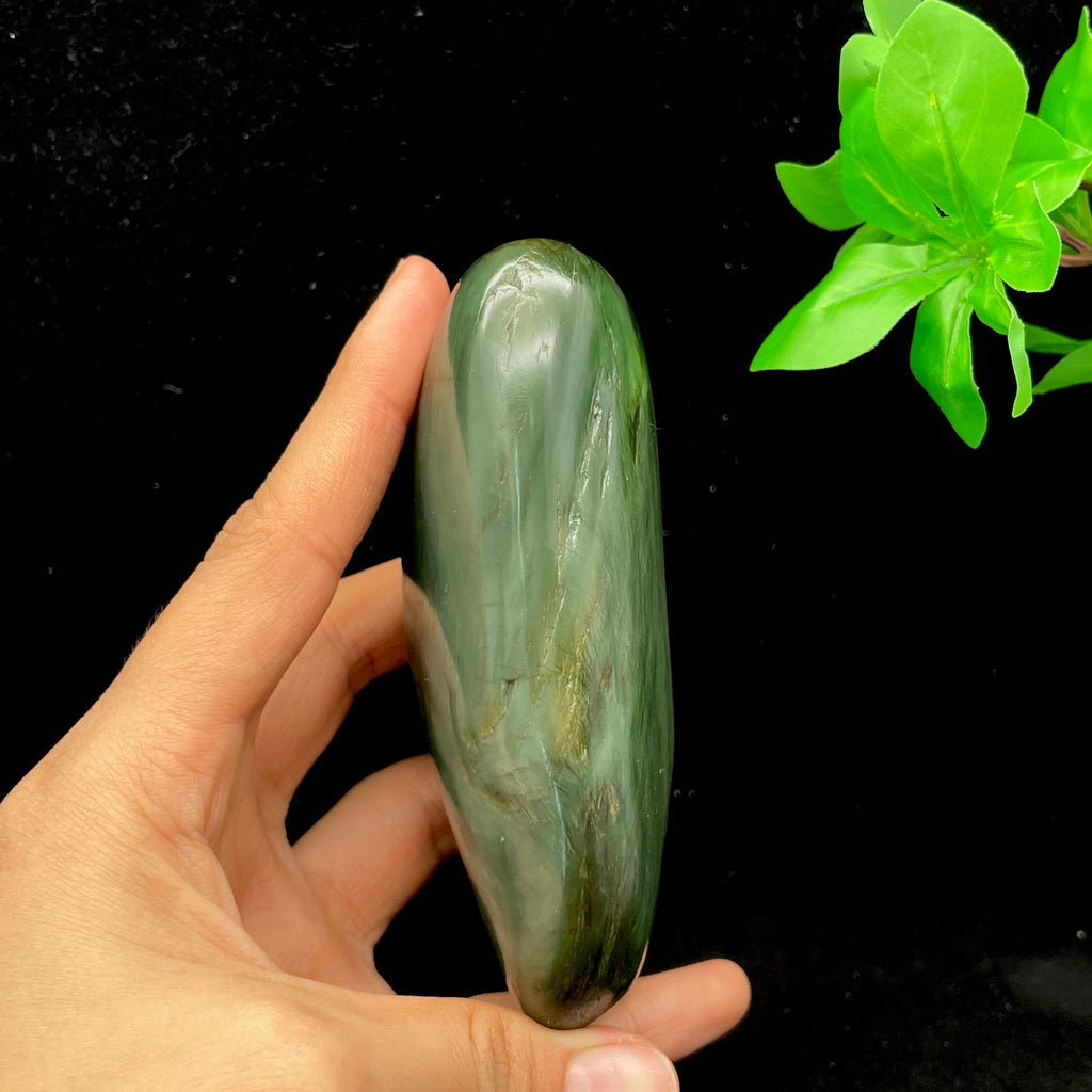 和田玉沙枣青籽料摆件（454.9g）