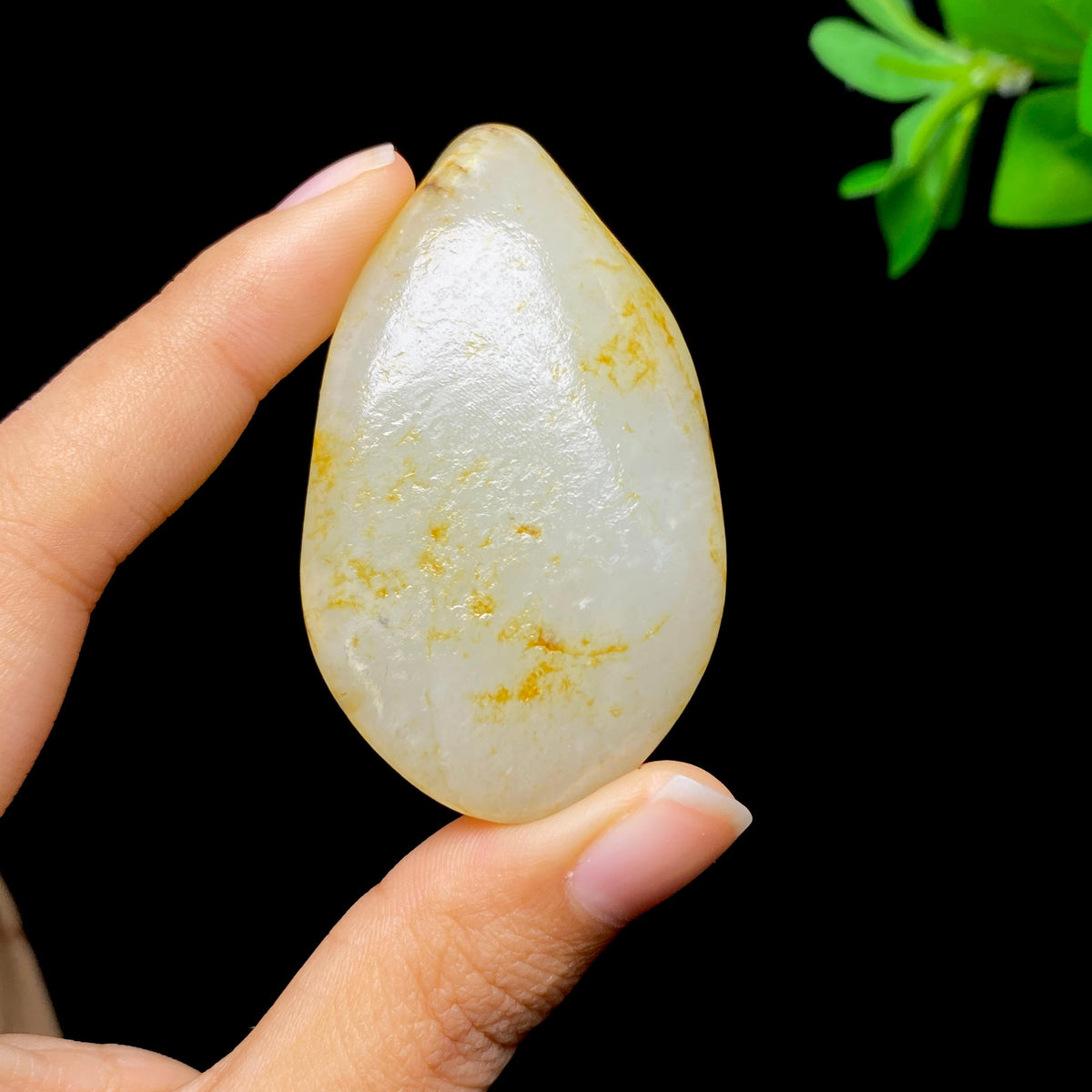 和田玉洒金皮白肉籽料挂件（52.5g）