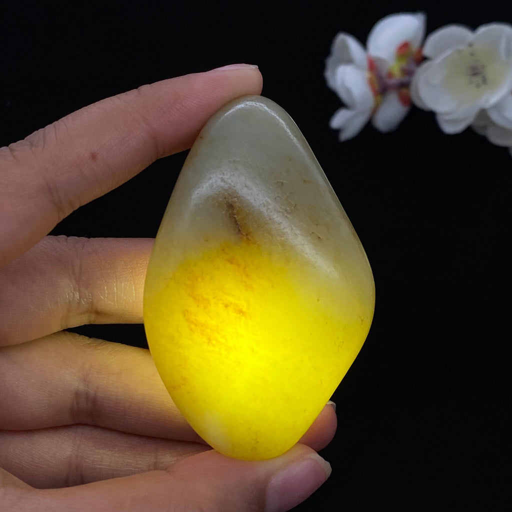 和田玉洒金皮籽料手把件（81.0g）