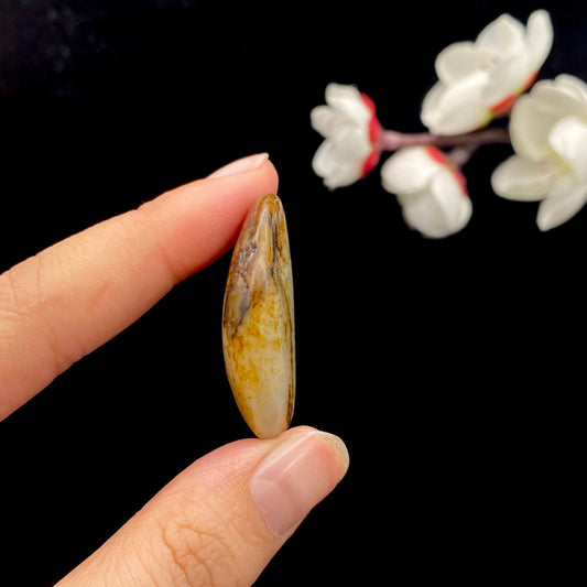 和田玉聚黄皮籽料吊坠籽（15.4g）