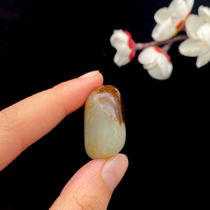 和田玉聚红皮籽料原石（17.2g）
