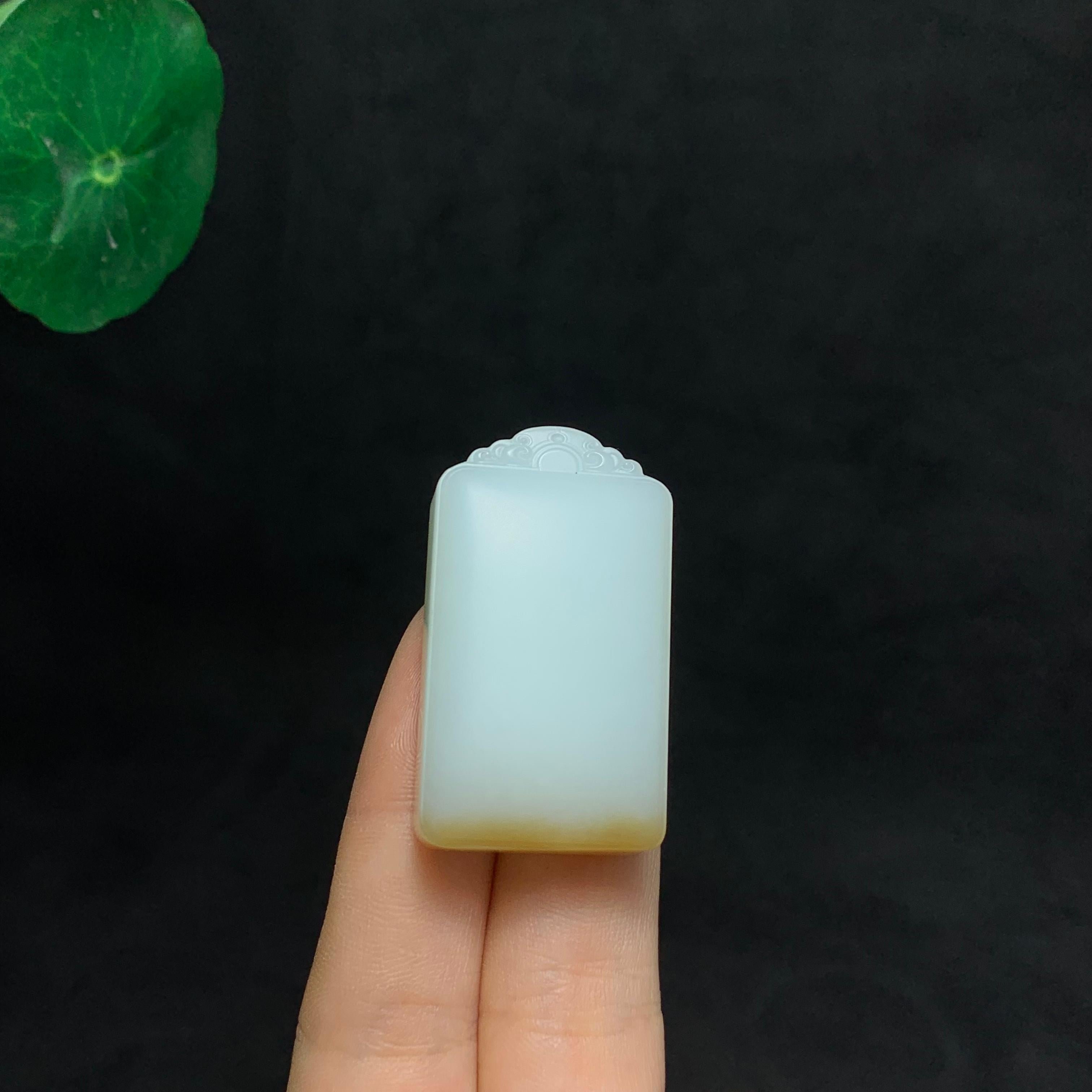 和田羊脂糖白玉无事牌（32.5g）