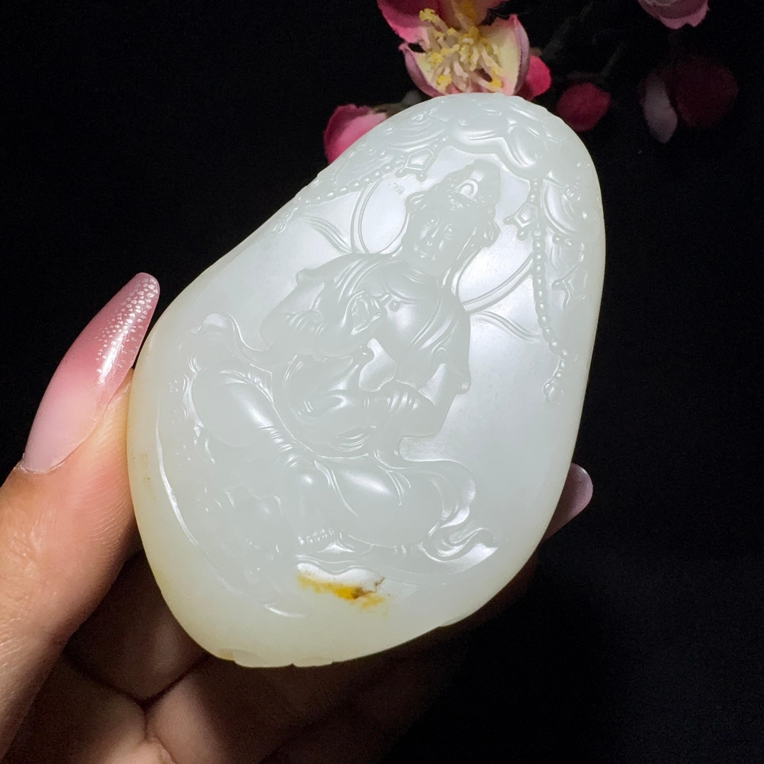 和田玉籽料挂件莲花观音（75.7g）