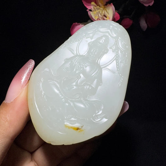 和田玉籽料挂件莲花观音（75.7g）