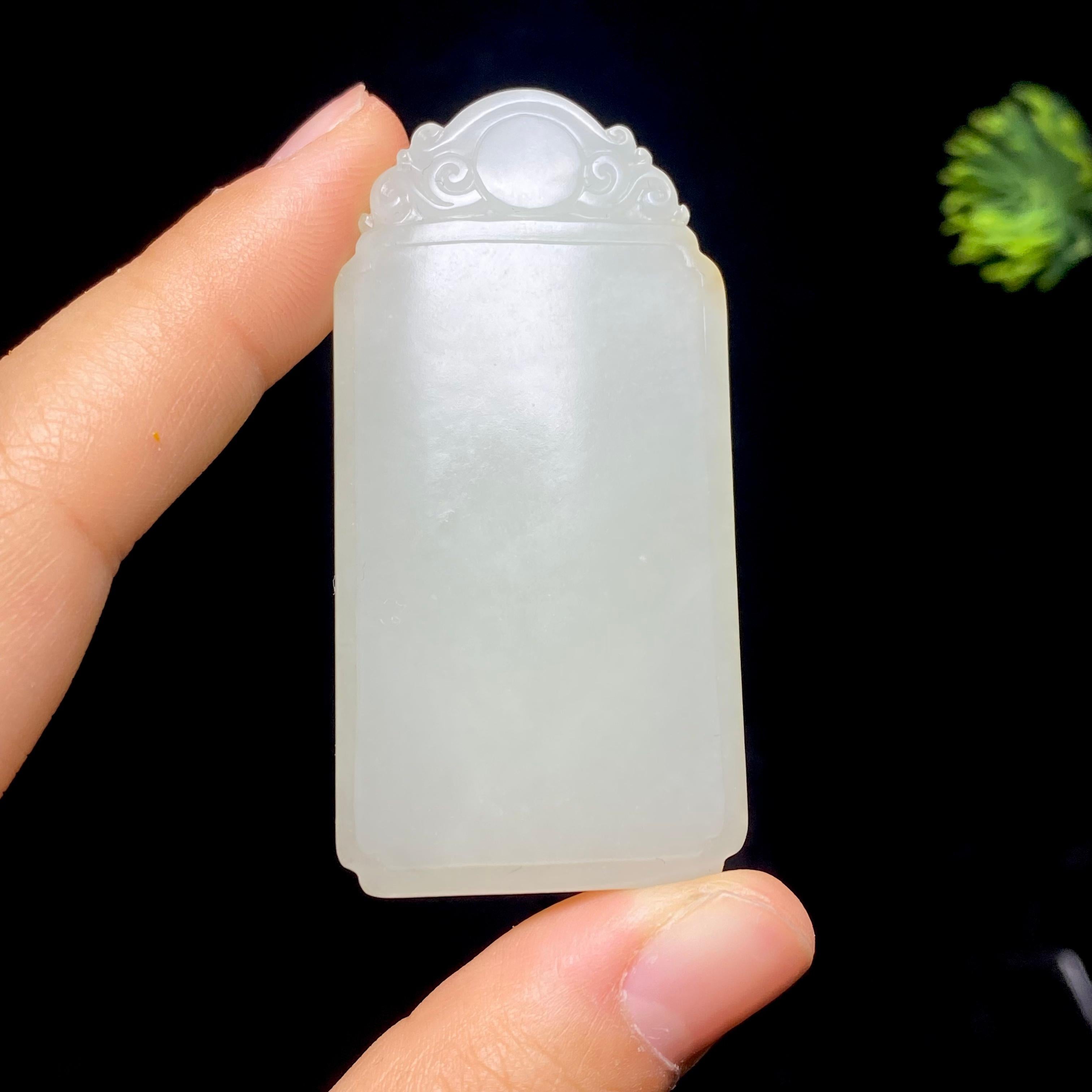 秒杀和田玉籽料无事牌（43.4g）