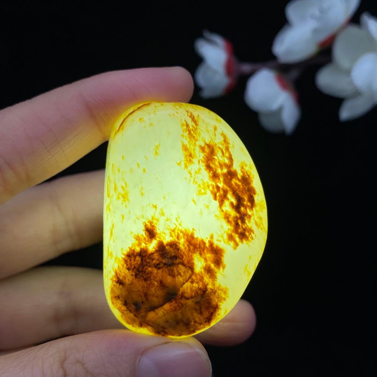 和田玉洒红皮籽料挂件（45g）