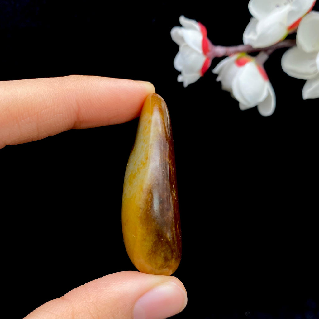 和田玉聚黄皮籽料挂件（30.9g）