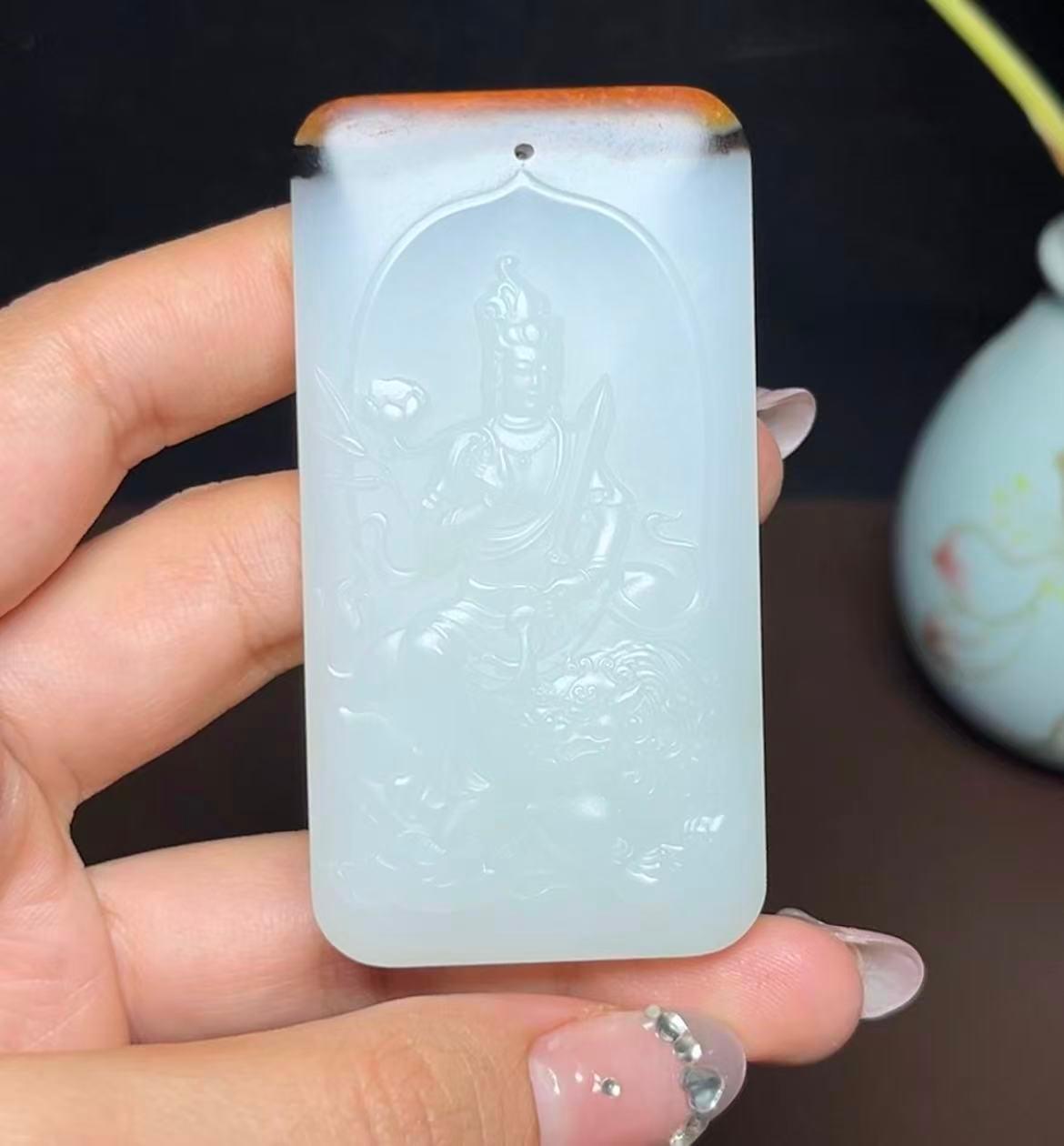 和田羊脂玉籽料特色三色料文殊菩萨（75.8g）