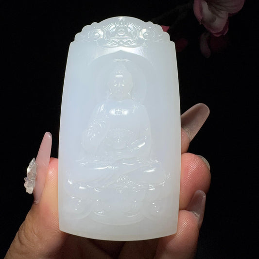 和田玉白玉挂件大日如来（72.3g）