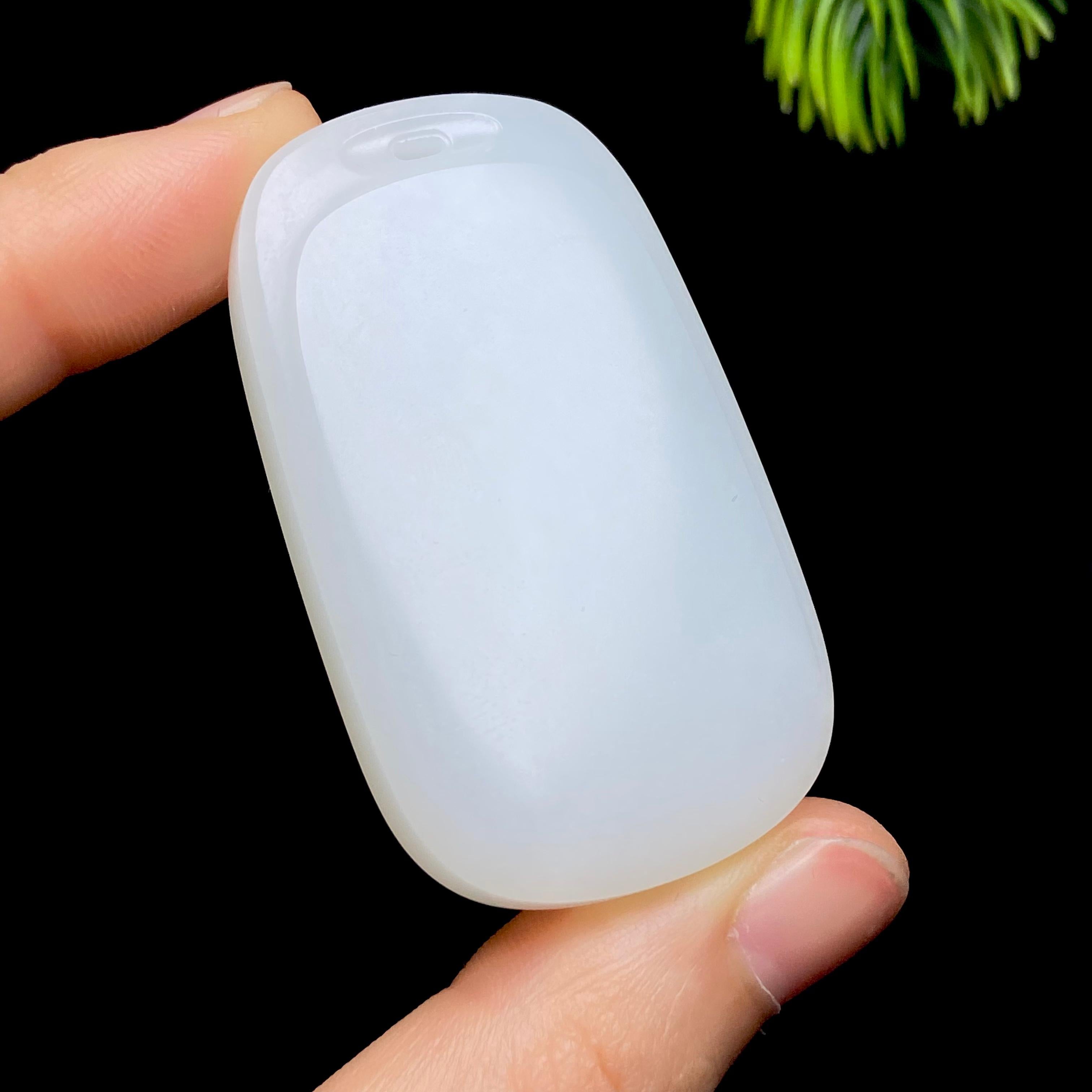 和田玉新疆料白玉无事牌（40.8g）