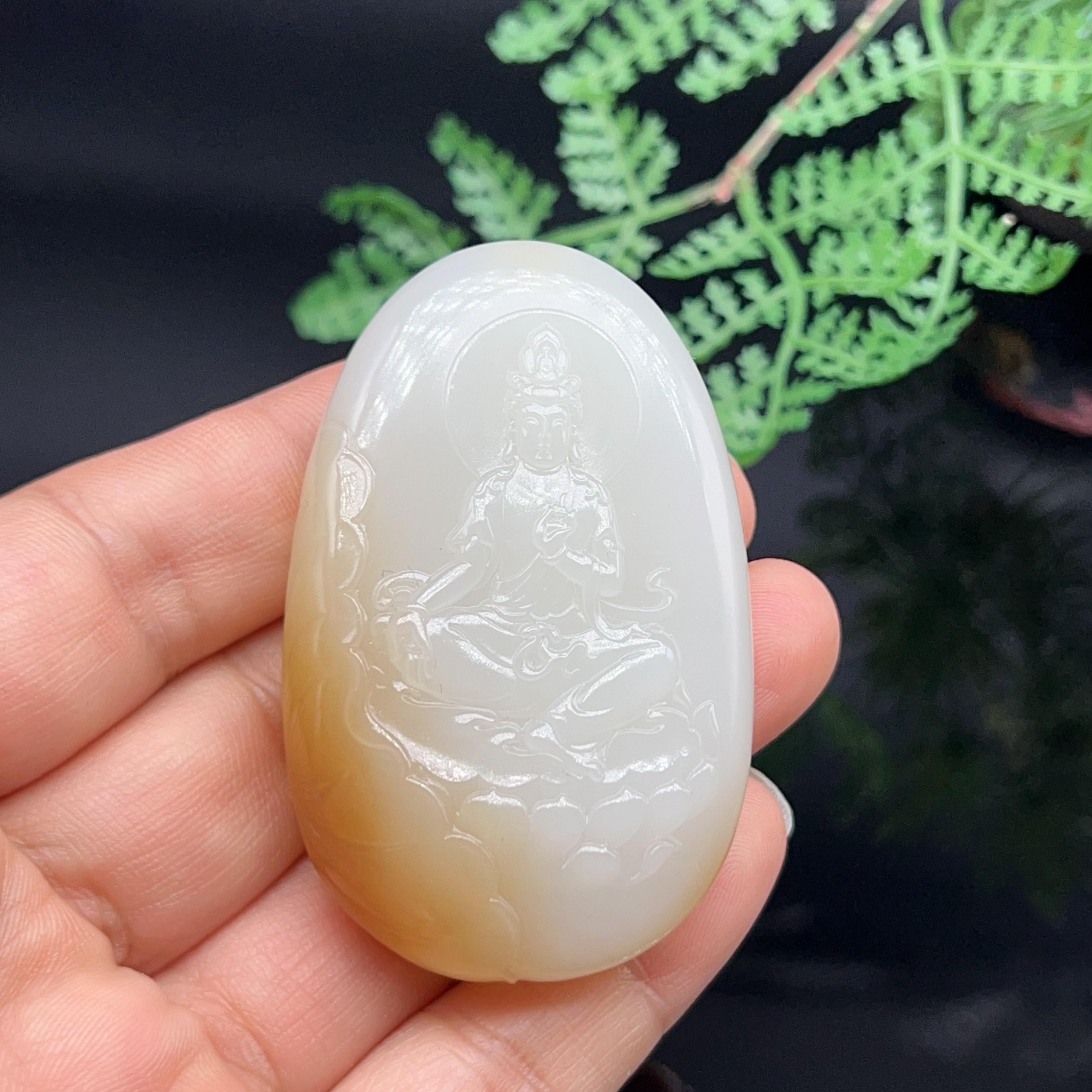 和田玉糖羊脂白玉坐莲观音挂件（62.7g）