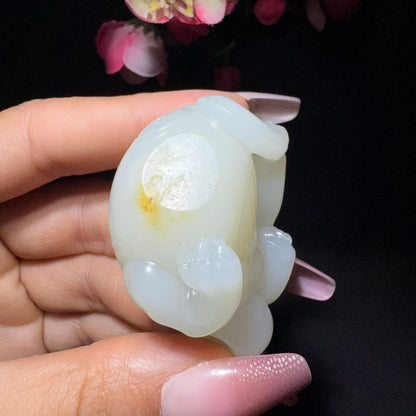 和田玉籽料挂件貔貅（56.3克）