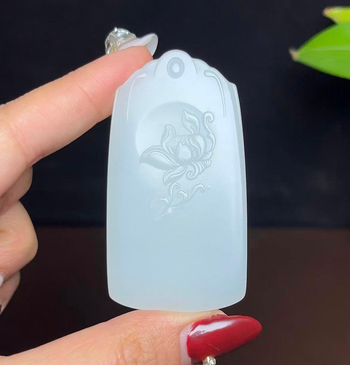 和田羊脂玉莲花平安无事牌（59.7g）