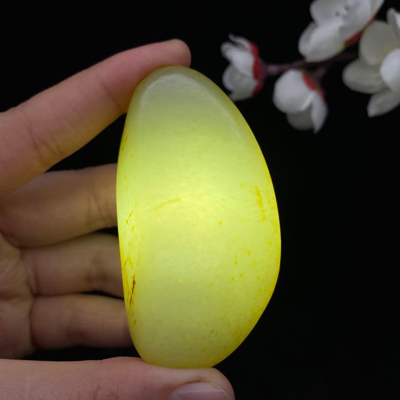 和田玉洒金皮籽料原石（72g）
