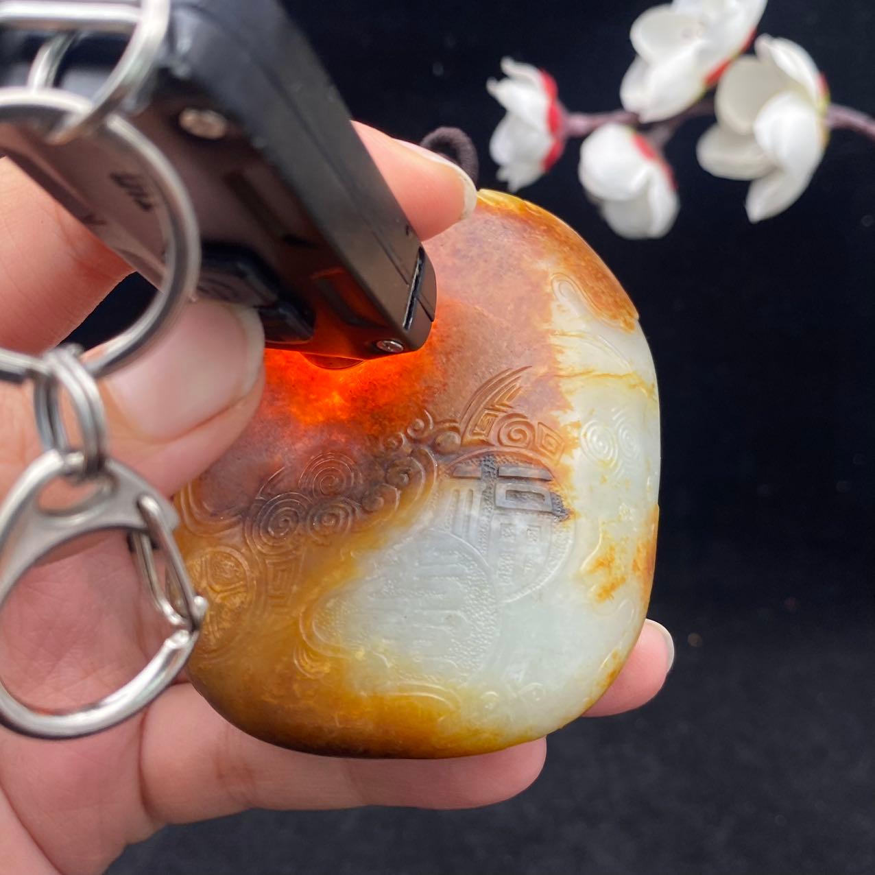 和田玉黄沁皮籽料【钟馗】手把件（163.2g）