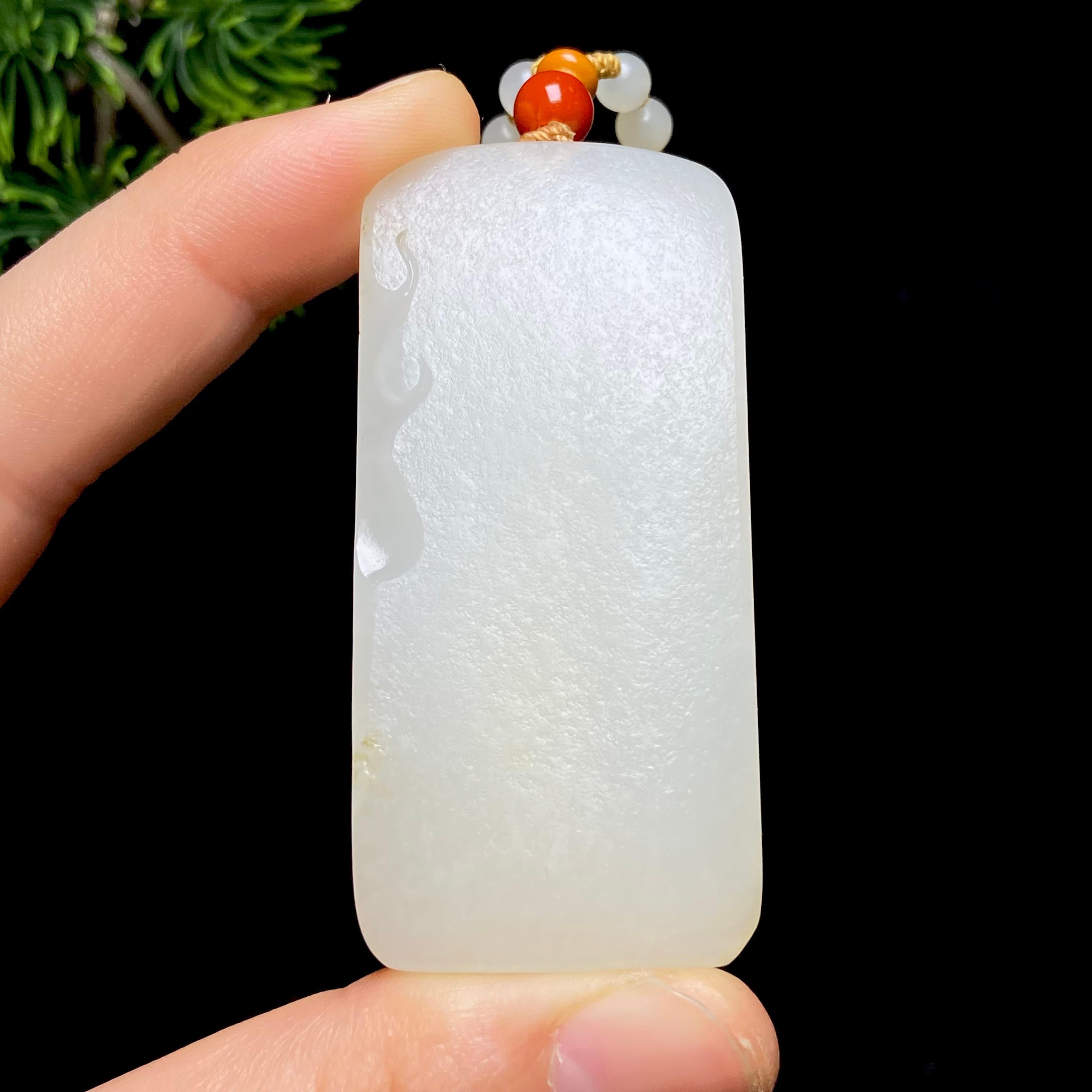 籽料雕件– 厚德载玉