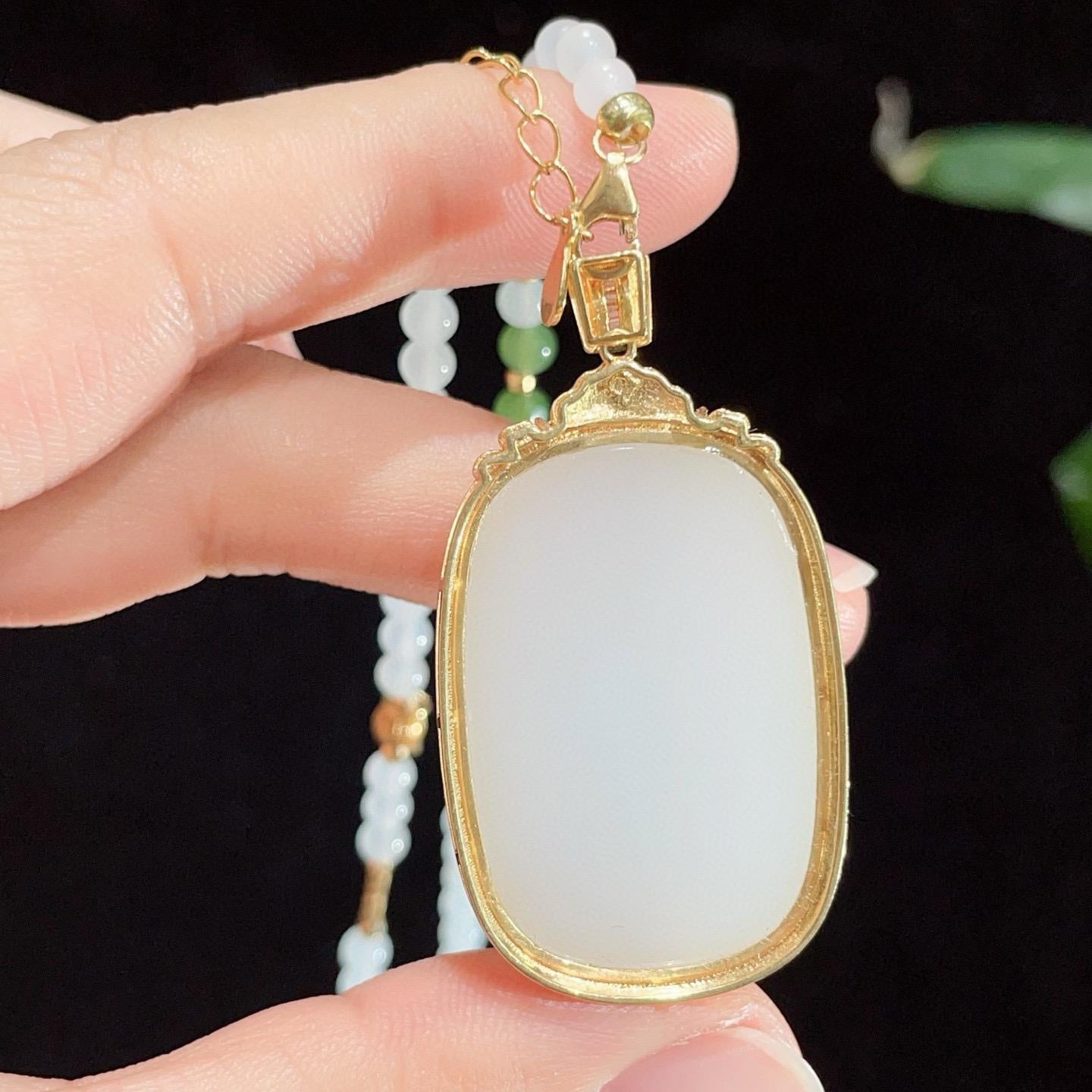 18k金羊脂白玉吊坠01006216（11.6g）