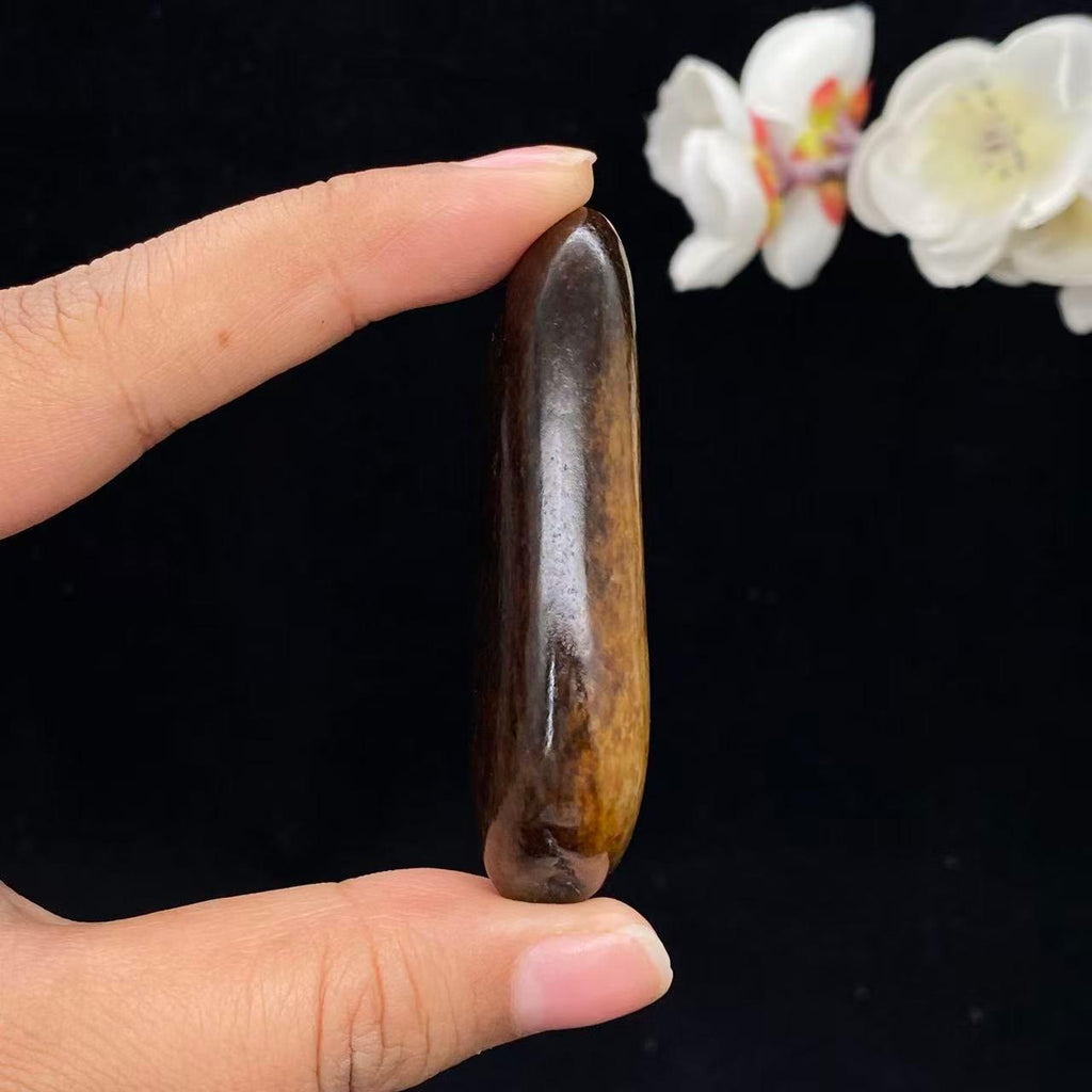 和田玉黄沁皮籽料挂件（47.3g）