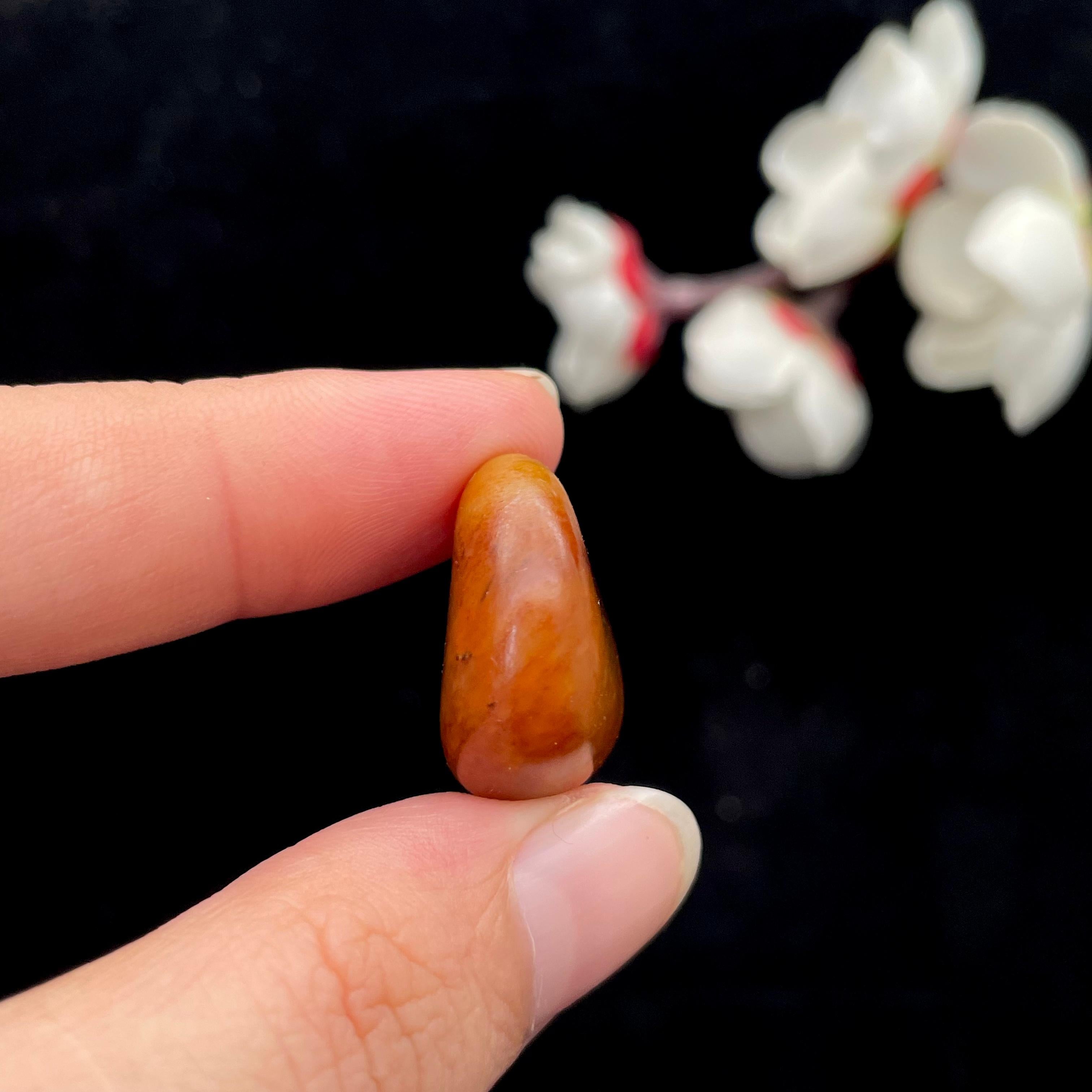 和田玉黄沁皮籽料（6.9g）