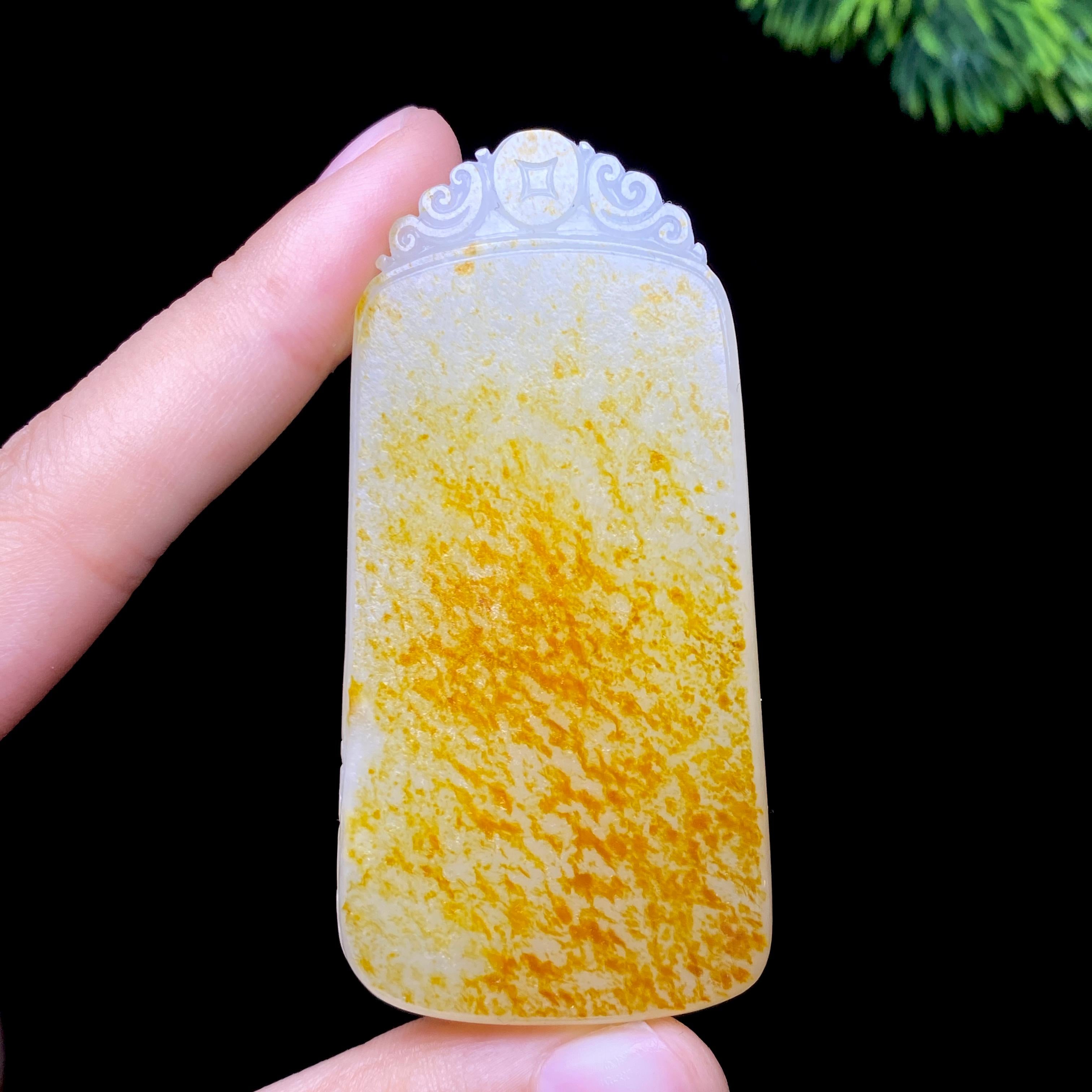 和田玉籽料无事牌（57.6g）