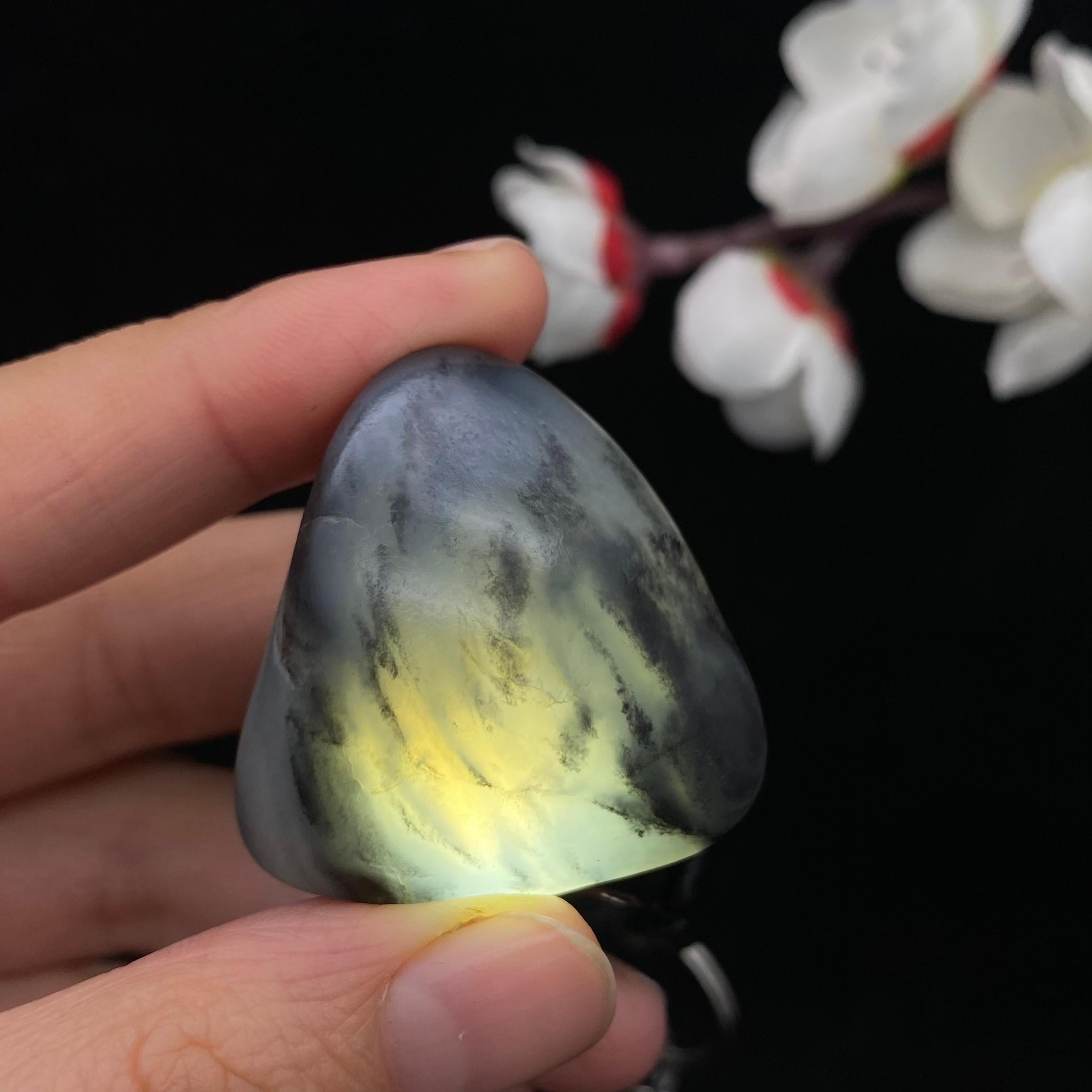 和田玉青花籽料原石（21.4g）