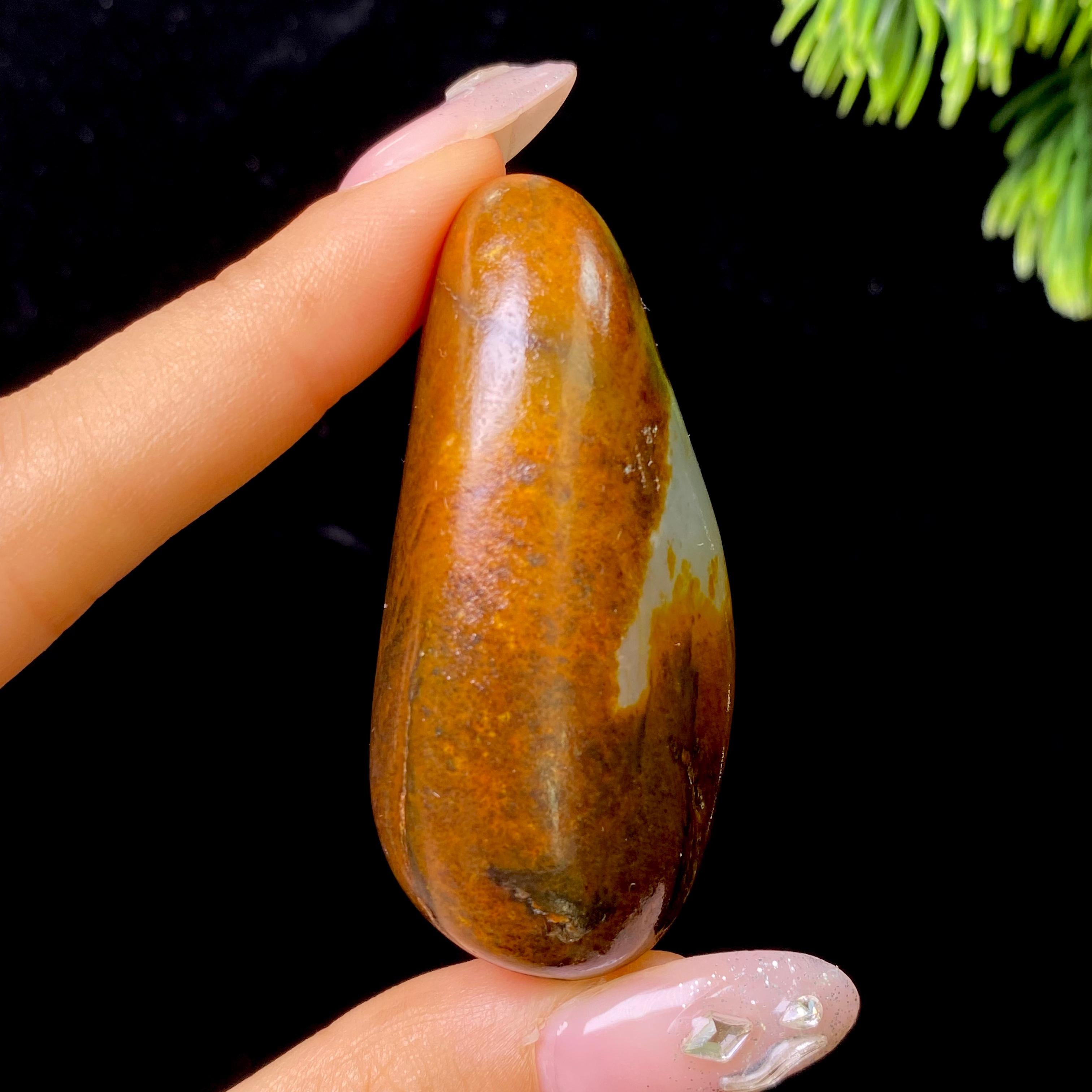 和田玉红沁皮籽料挂件（40.1g）