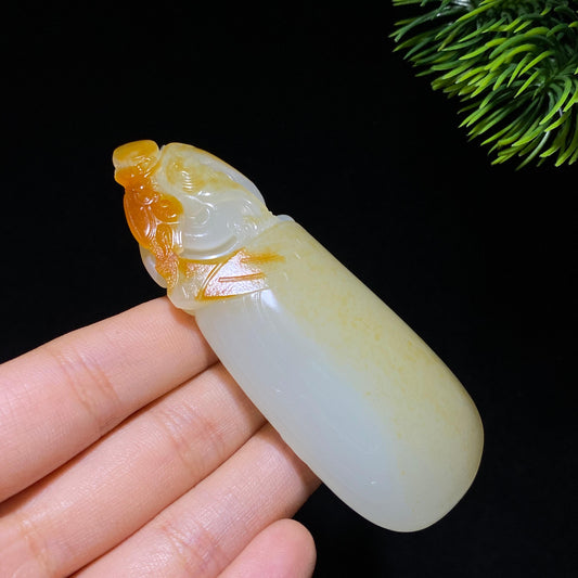 和田玉籽料龙牌（63.6g）