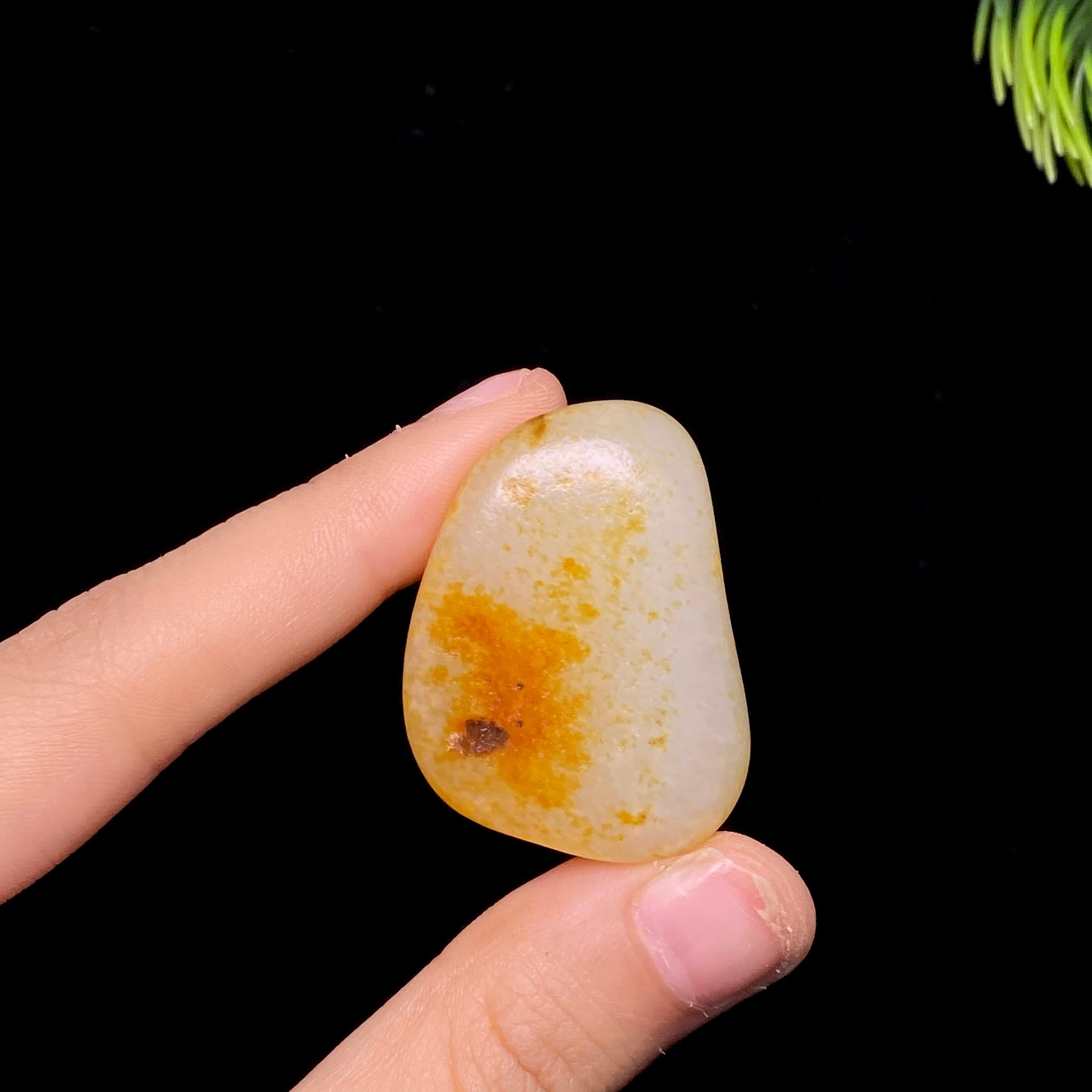 和田玉洒金皮白肉籽料（19.6g）