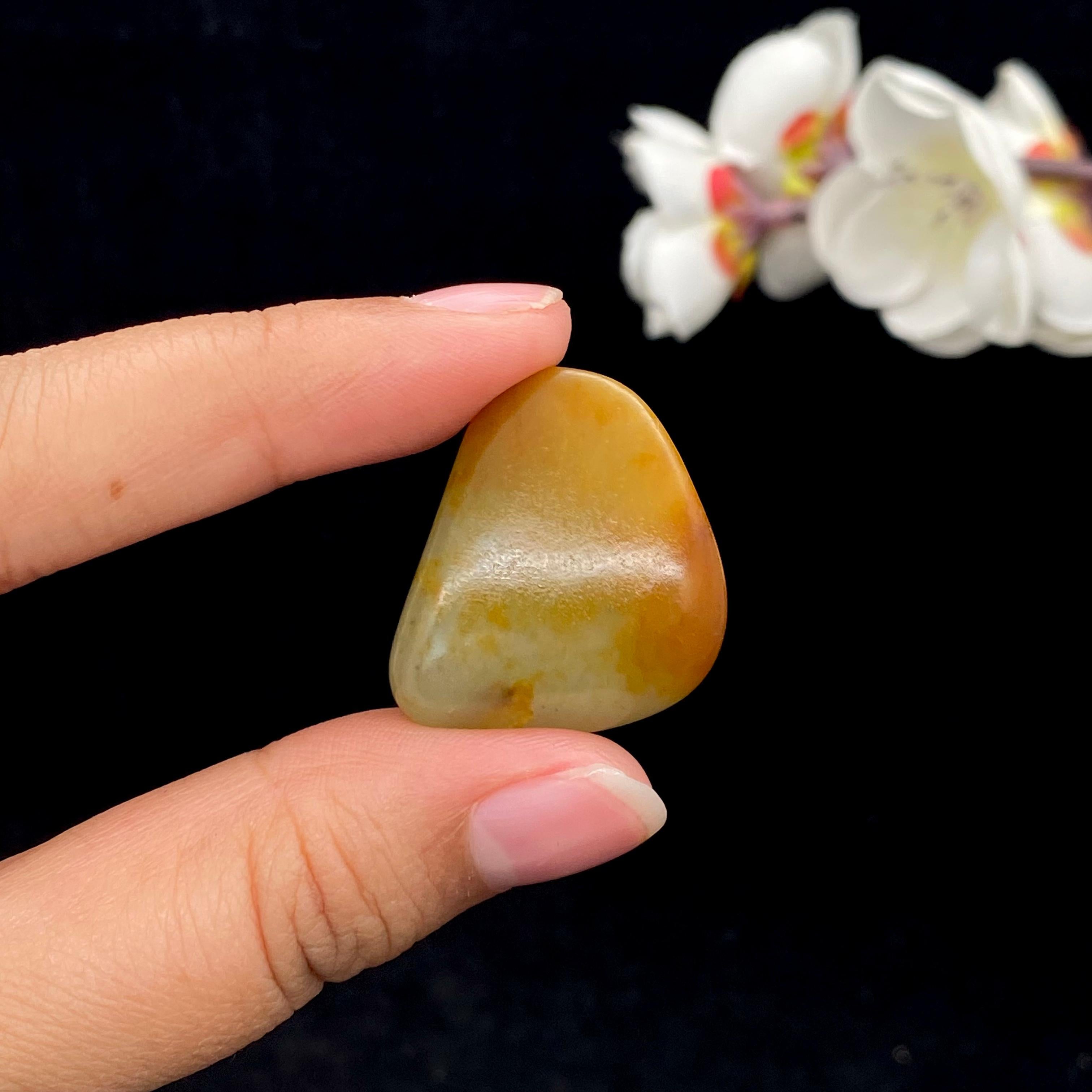 【超值推荐】和田玉聚黄皮籽料吊坠籽（11.7g）