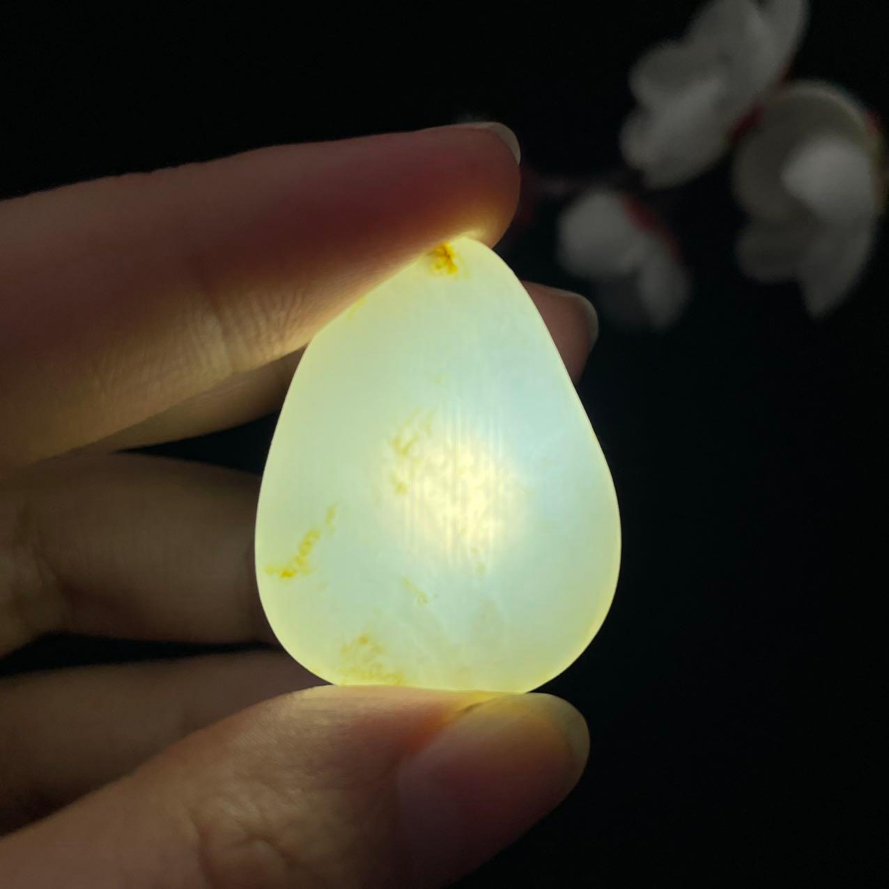 和田玉白玉籽料（9.1g）