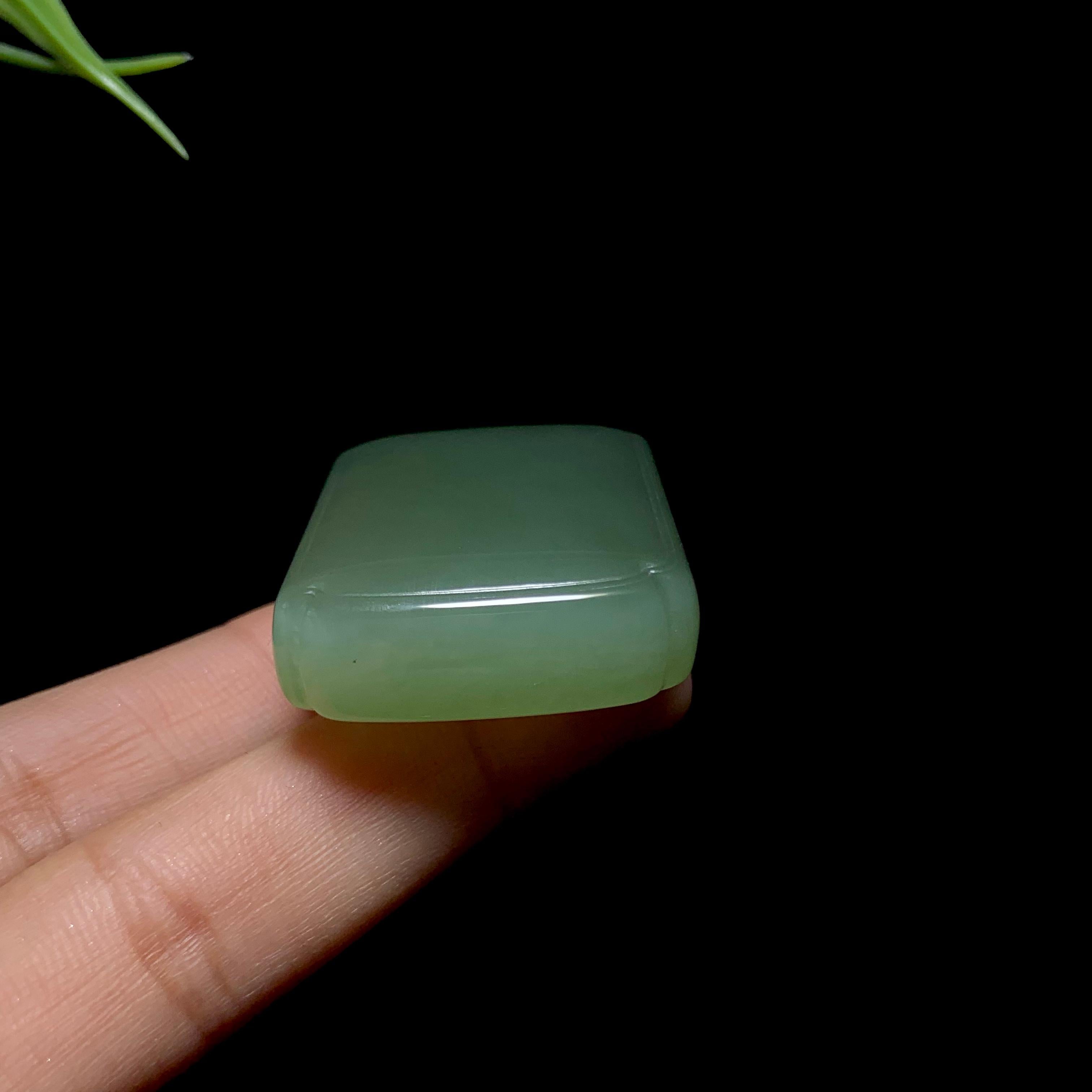 和田湖水绿平安无事牌（42.3g）