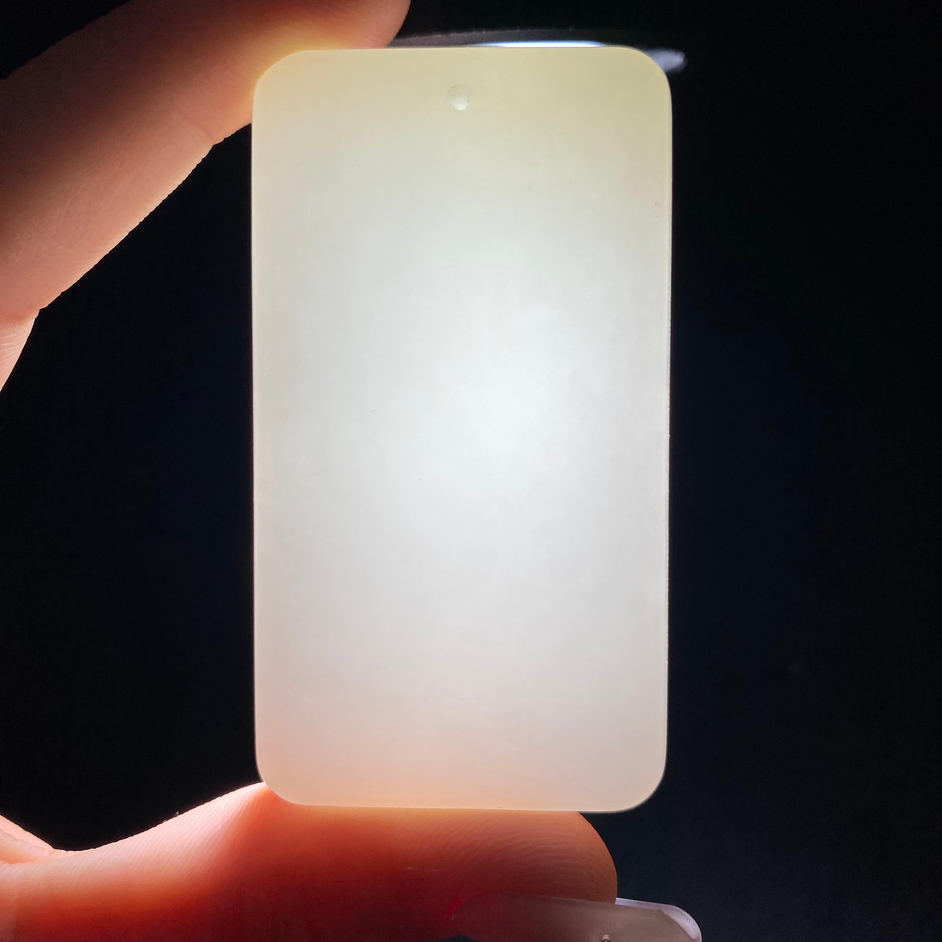 和田玉糖白无事牌（67.4g）