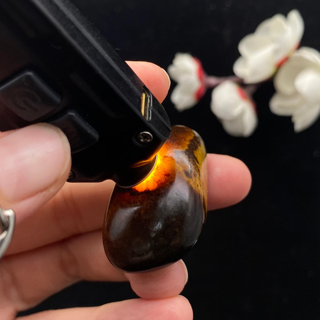 和田玉秋梨黄皮籽料挂件（22.7g）