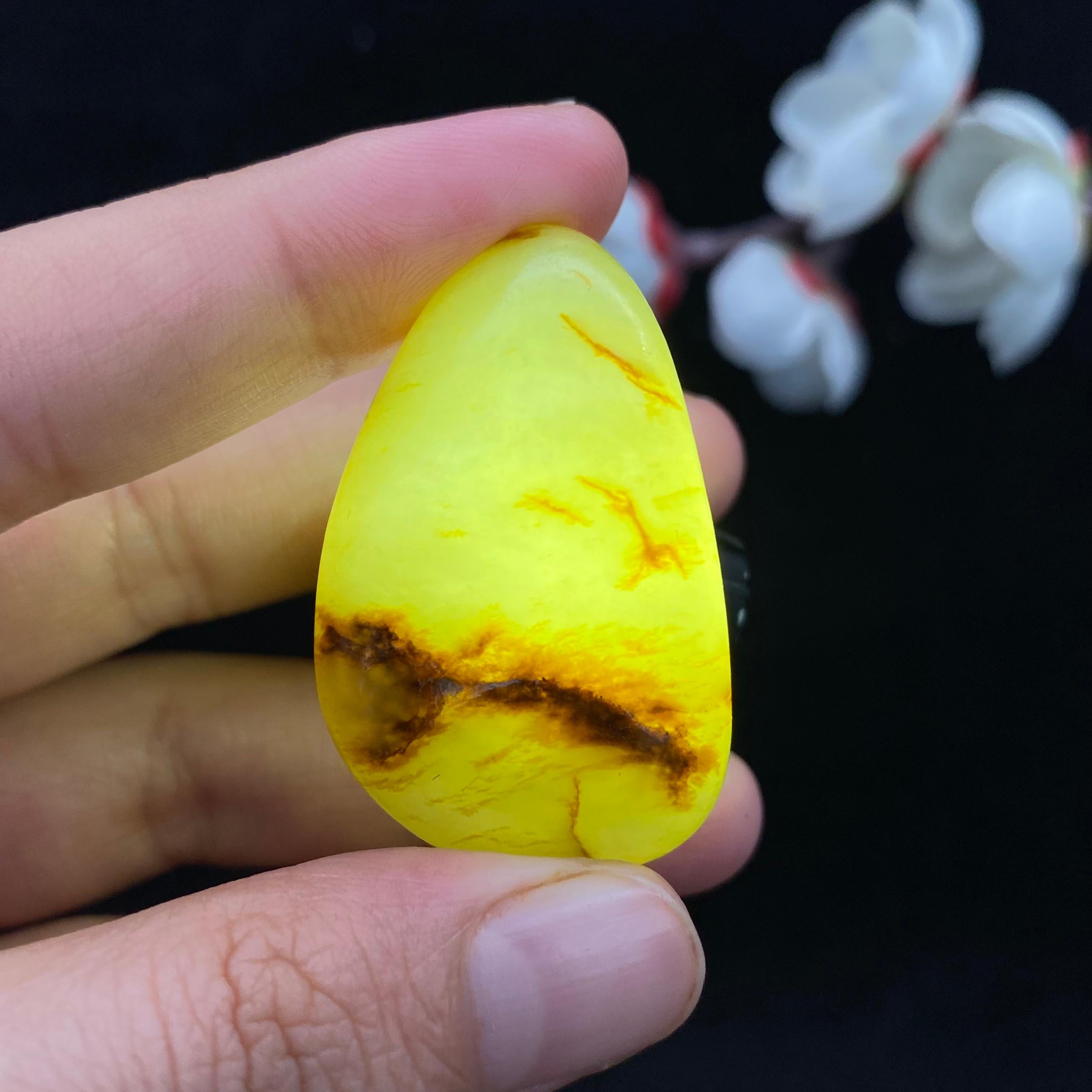 和田玉洒金皮籽料挂件（23.2g）