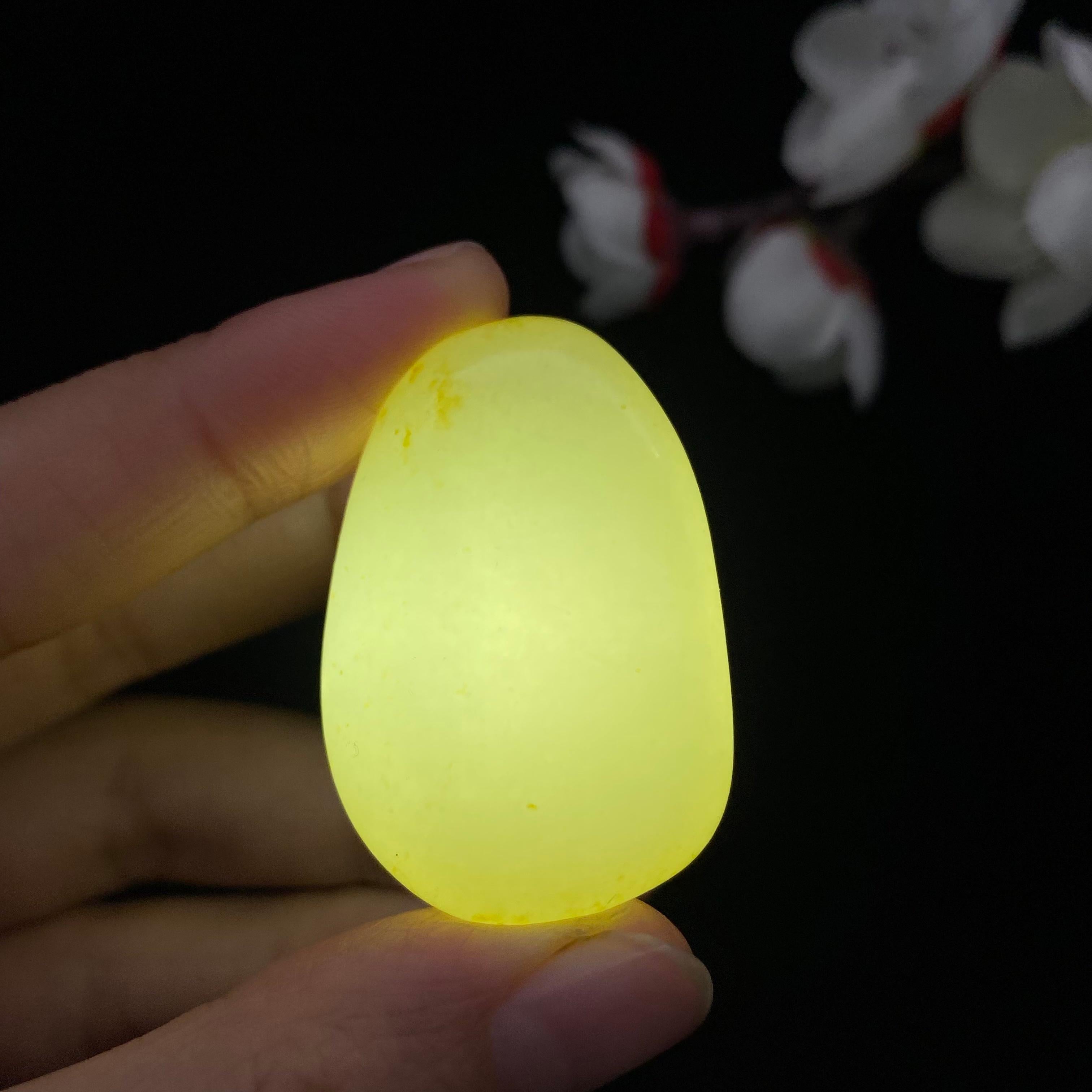 和田玉洒金皮籽料挂件（28.4g）