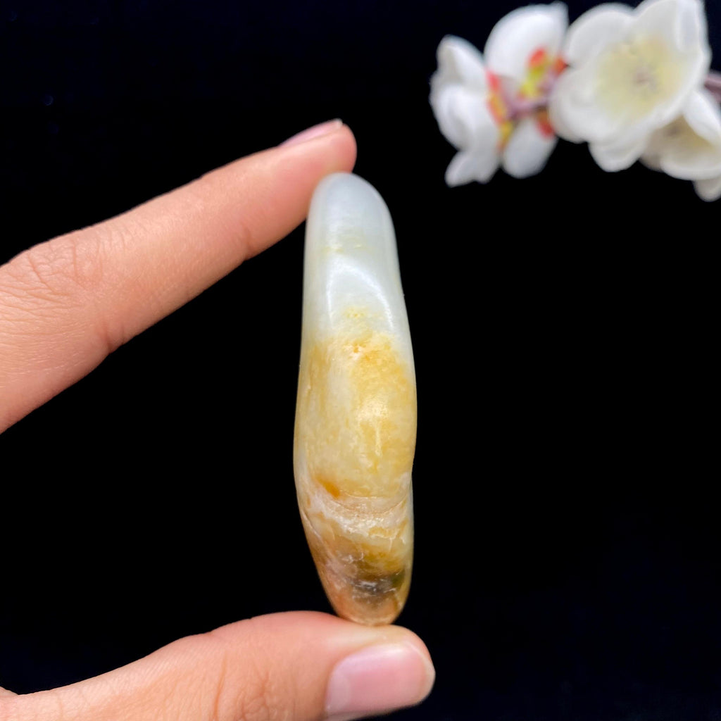 和田玉黄皮籽料（90.9g）
