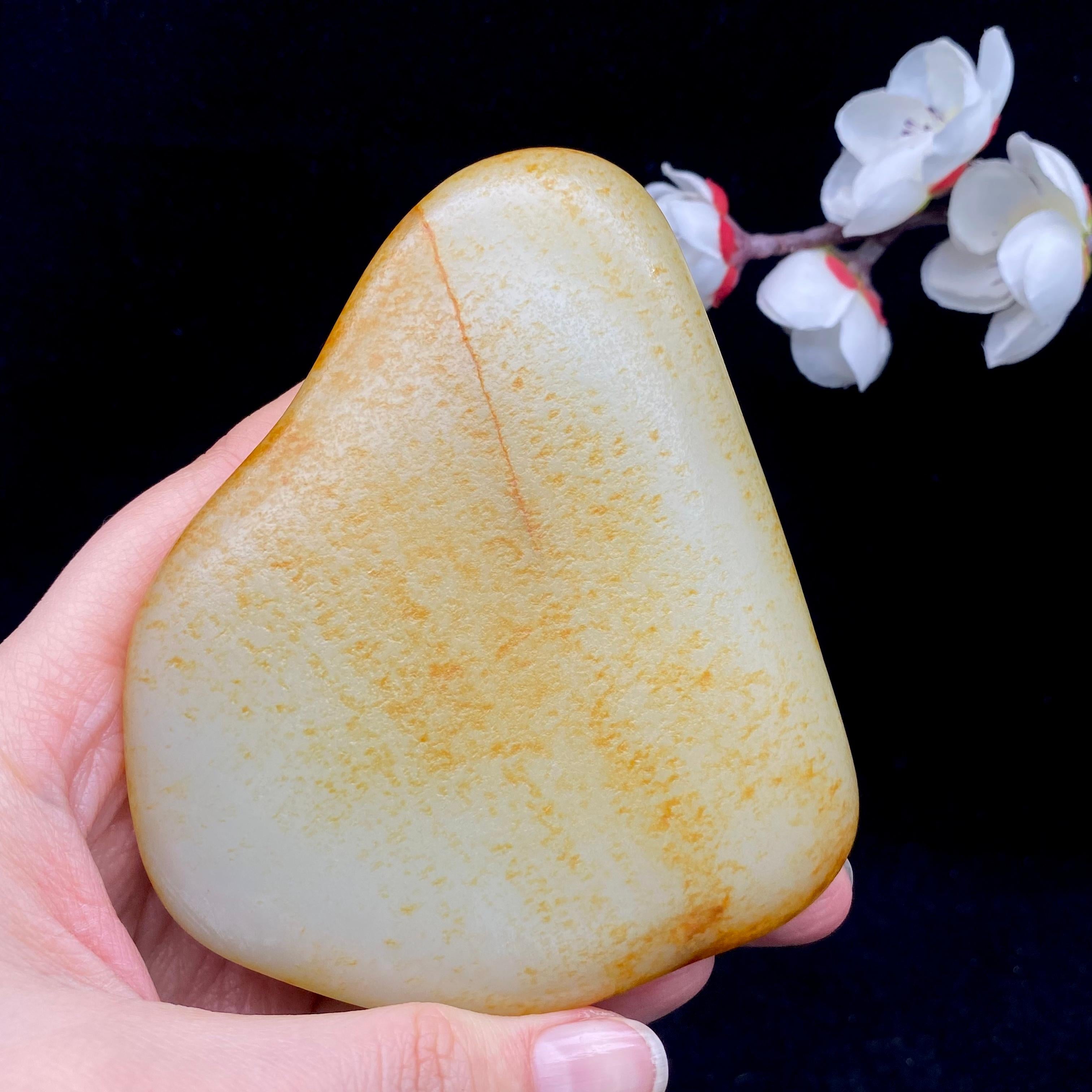 和田玉满洒金皮籽料（398.4g）