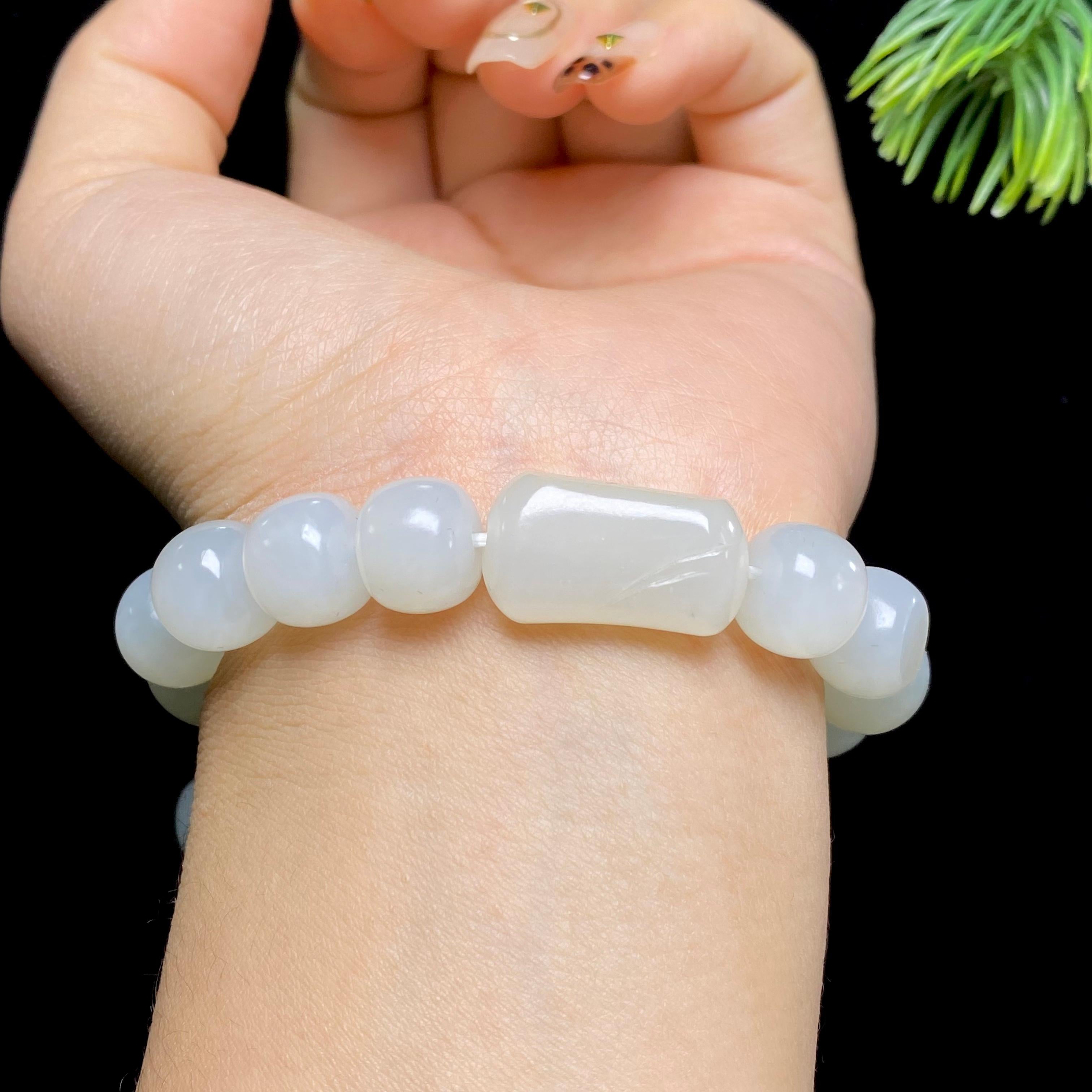 和田玉籽料白玉老型珠手串（46.6g）